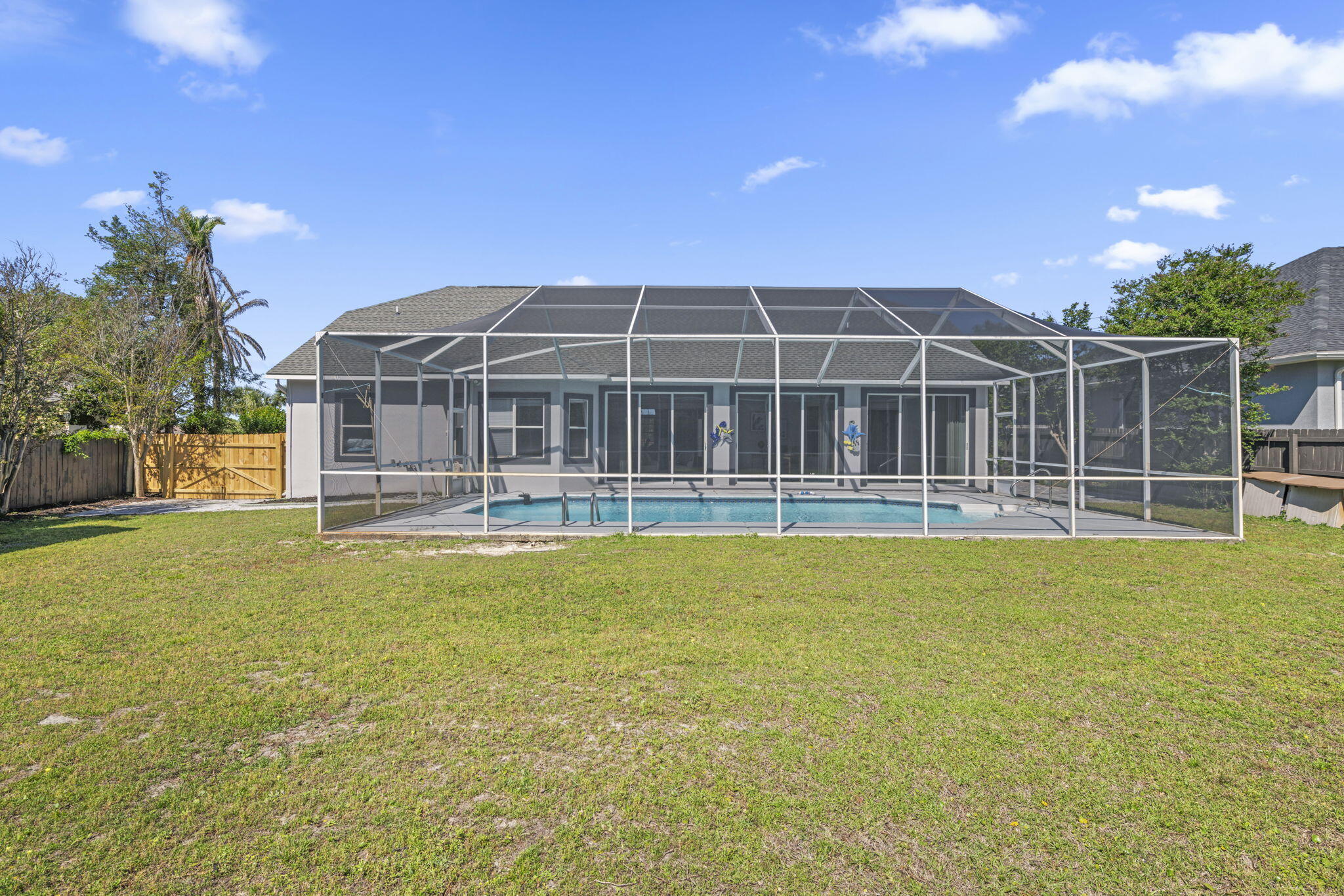 COSTA VERDE - Residential