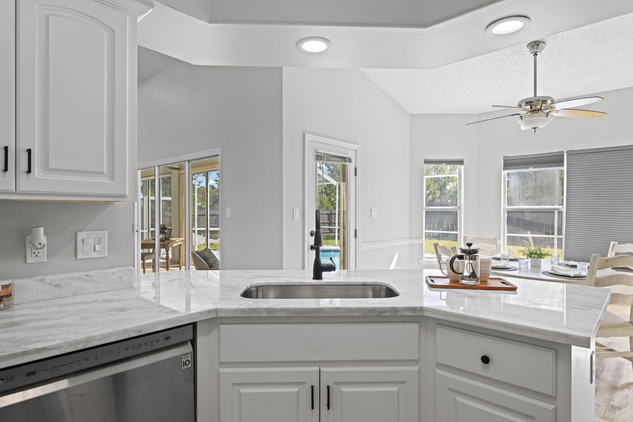 COSTA VERDE - Residential