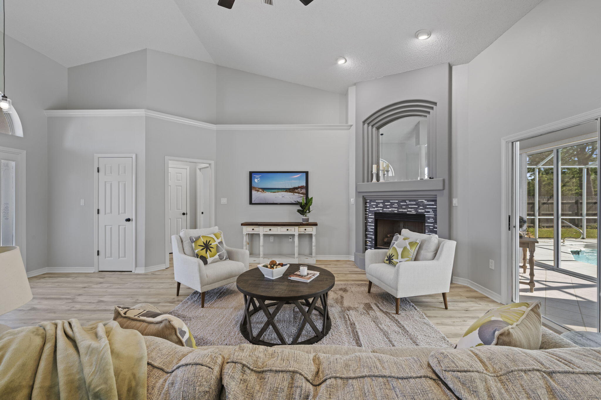 COSTA VERDE - Residential