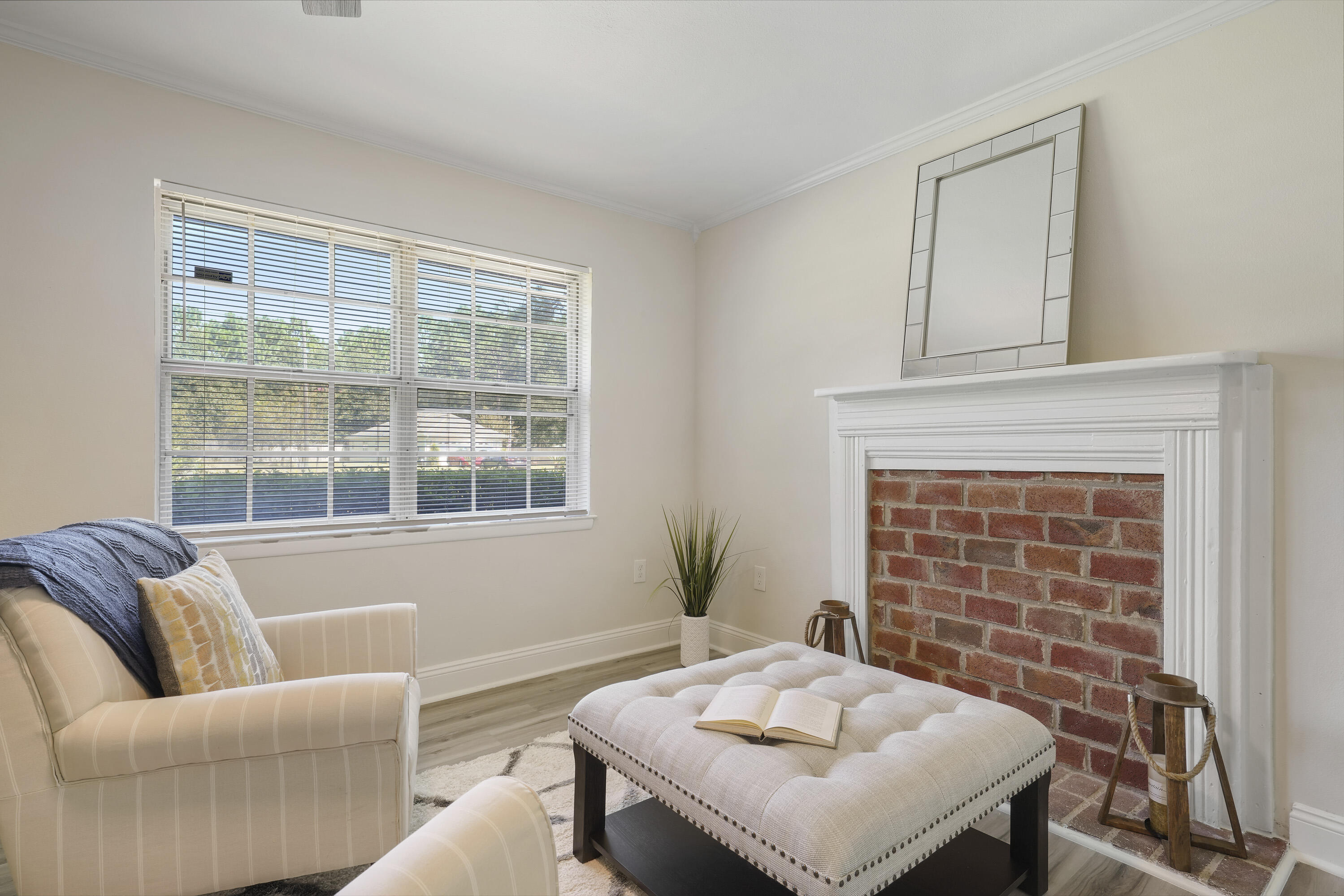 ADAMS POWELL EAST - Residential