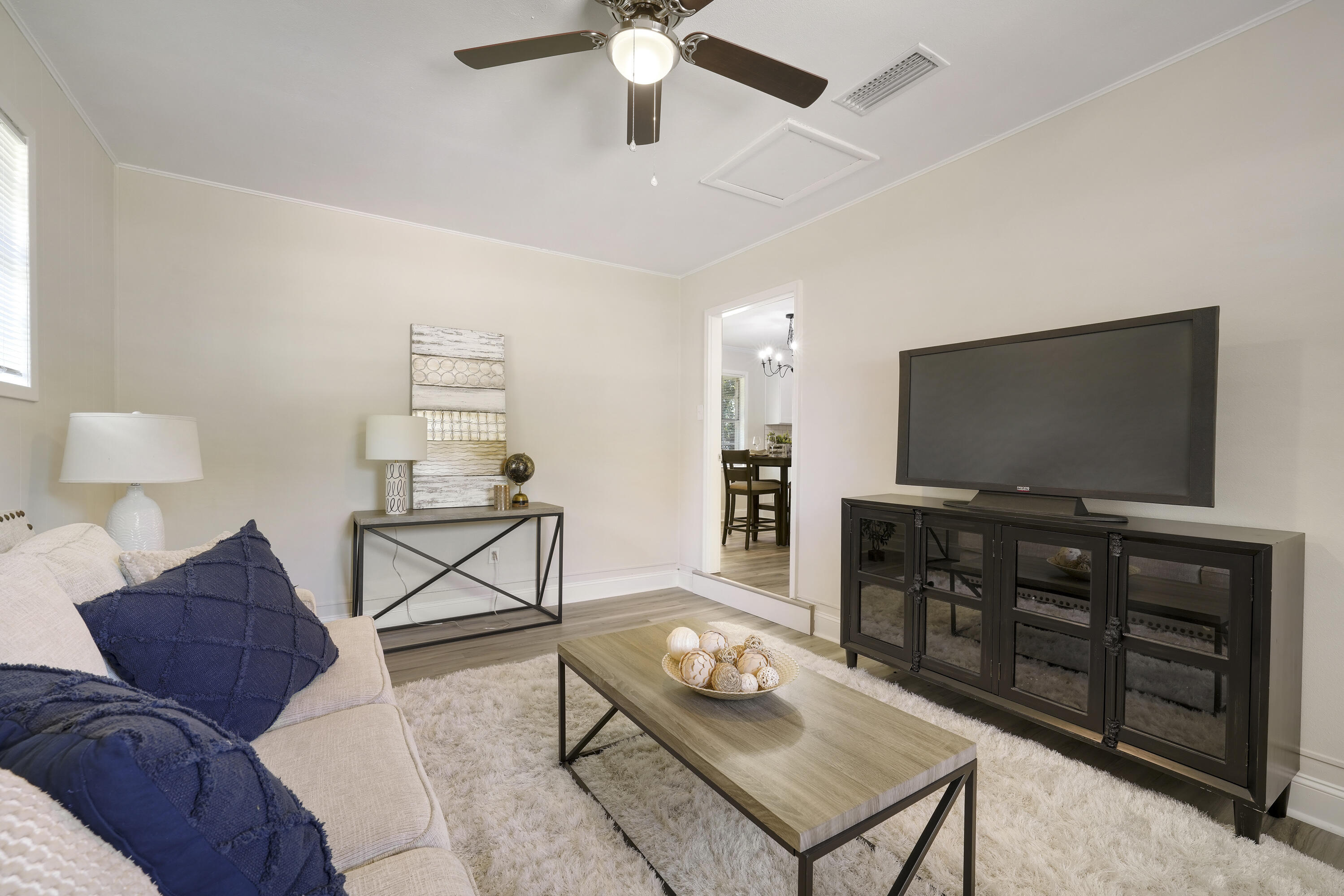 ADAMS POWELL EAST - Residential