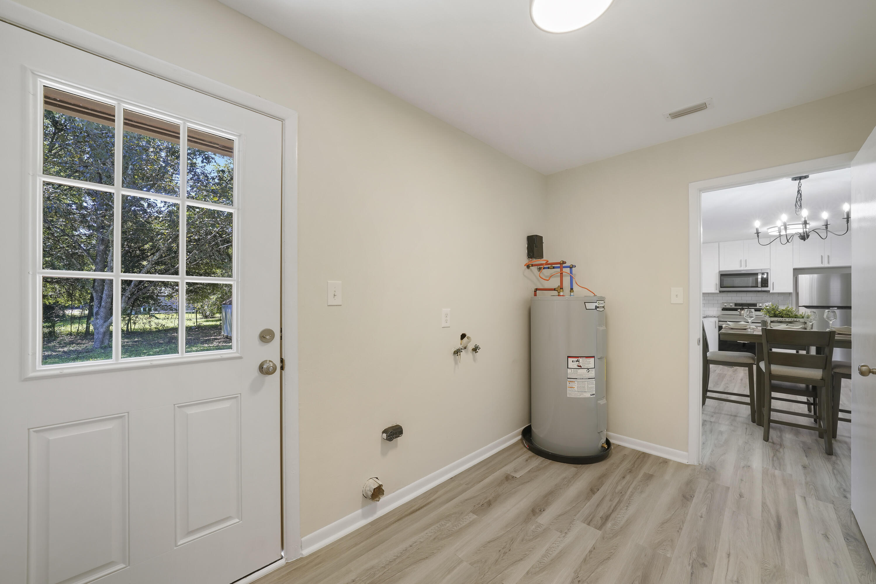 ADAMS POWELL EAST - Residential