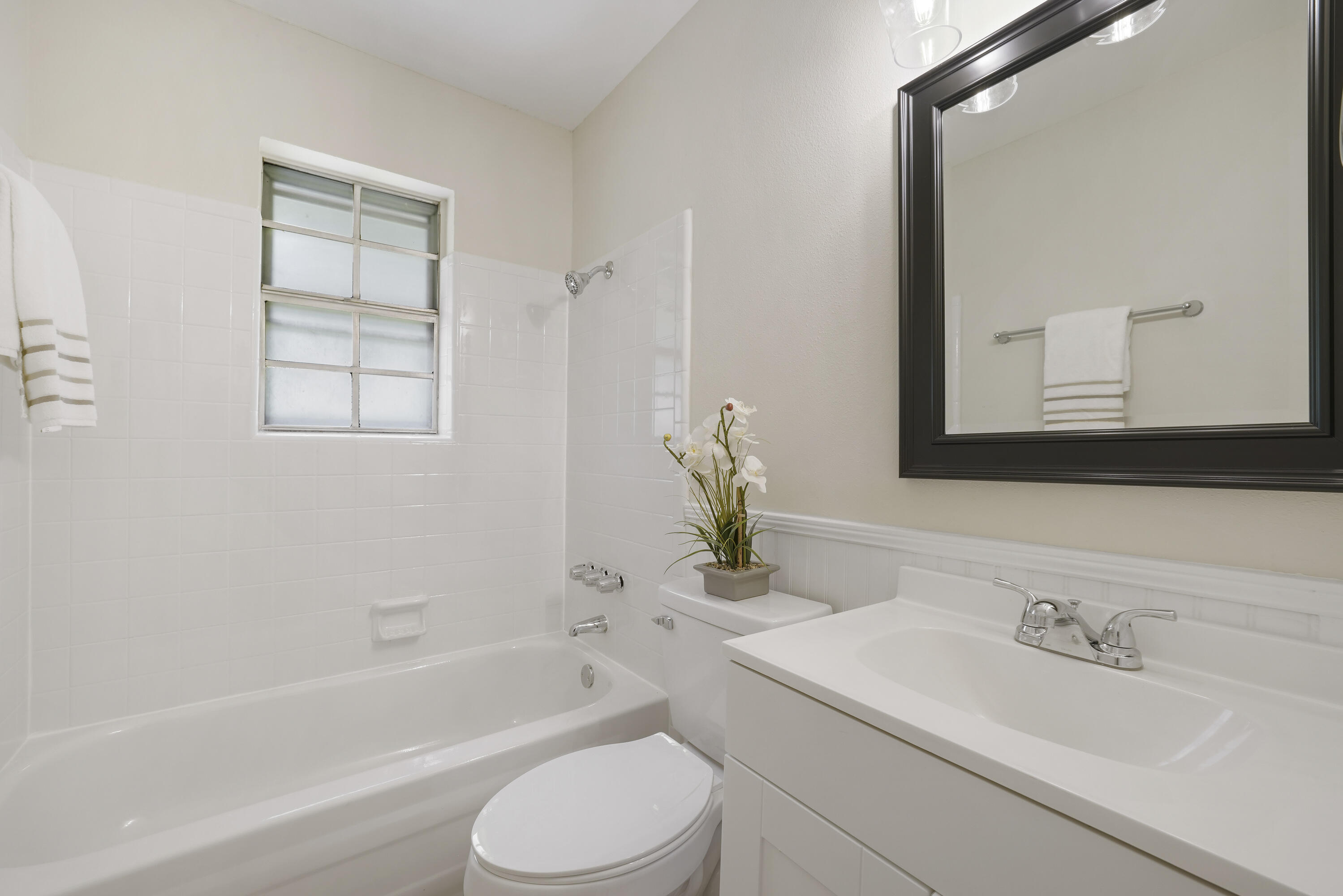 ADAMS POWELL EAST - Residential