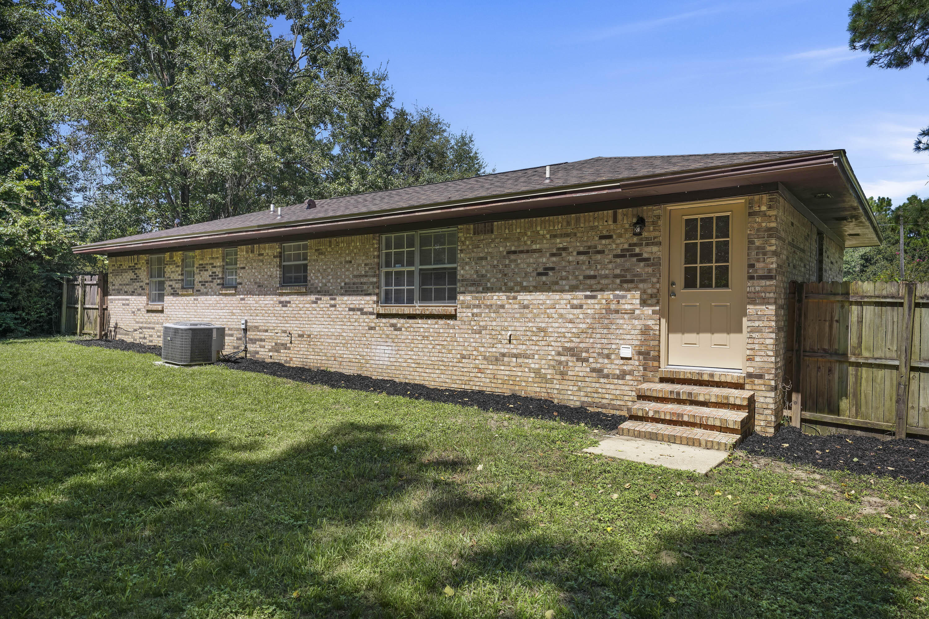 ADAMS POWELL EAST - Residential