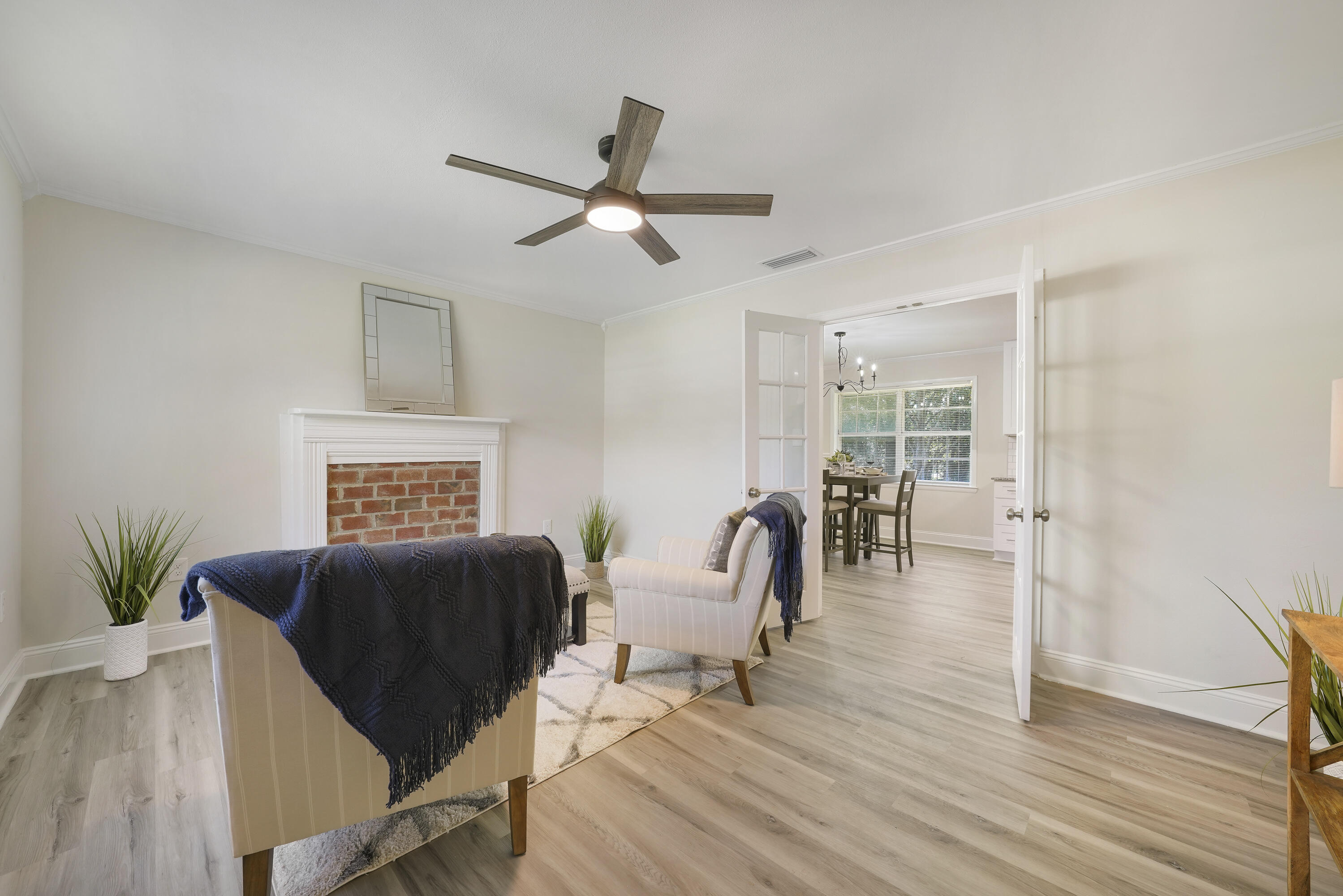 ADAMS POWELL EAST - Residential