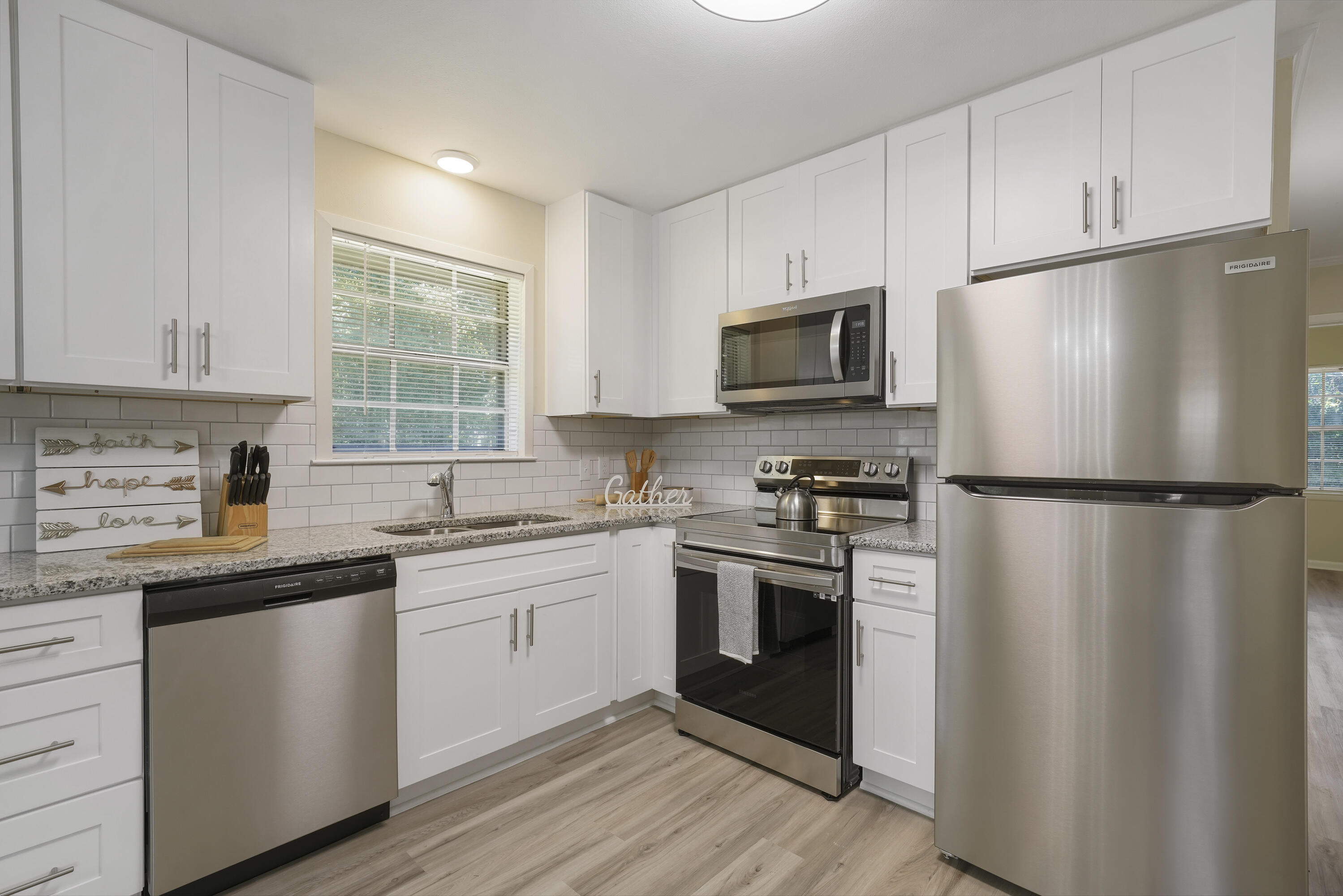 ADAMS POWELL EAST - Residential