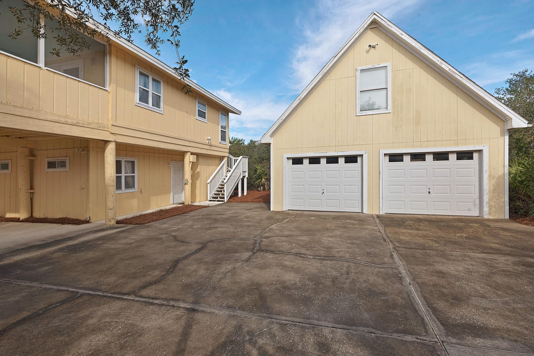 BLUE MOUNTAIN BEACH - Residential