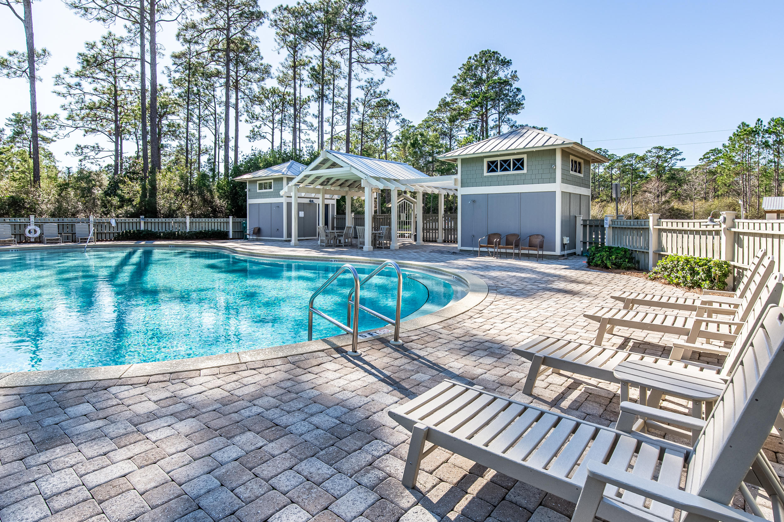 GRAYTON BAYOU - Residential