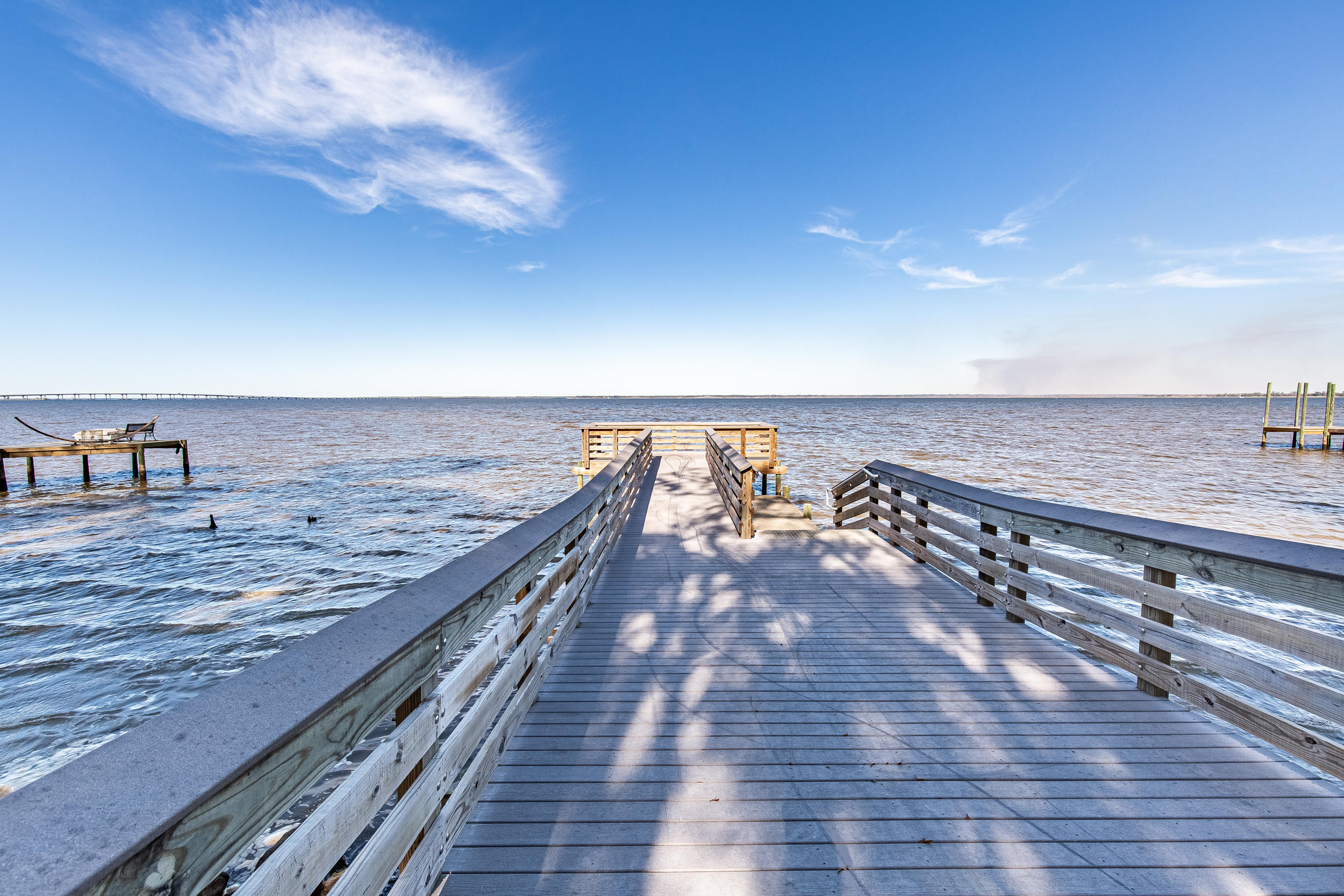 GRAYTON BAYOU - Residential