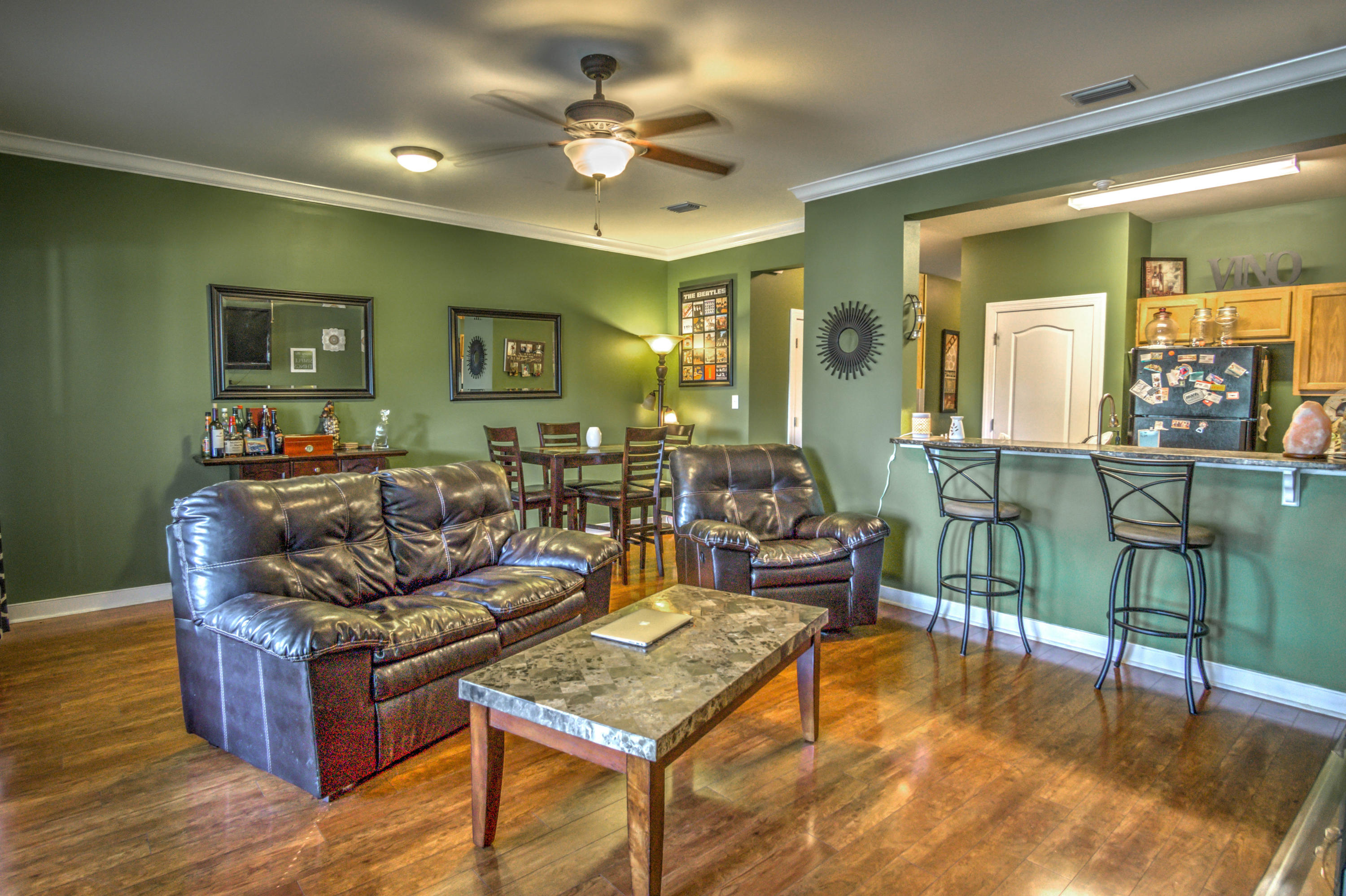 TWIN LAKES TOWNHOMES PH 2 - Residential