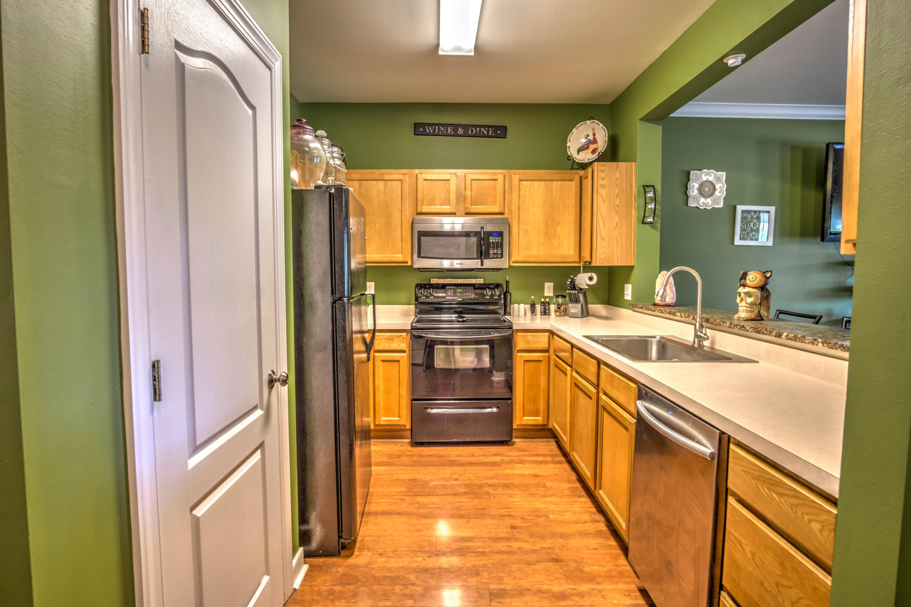 TWIN LAKES TOWNHOMES PH 2 - Residential