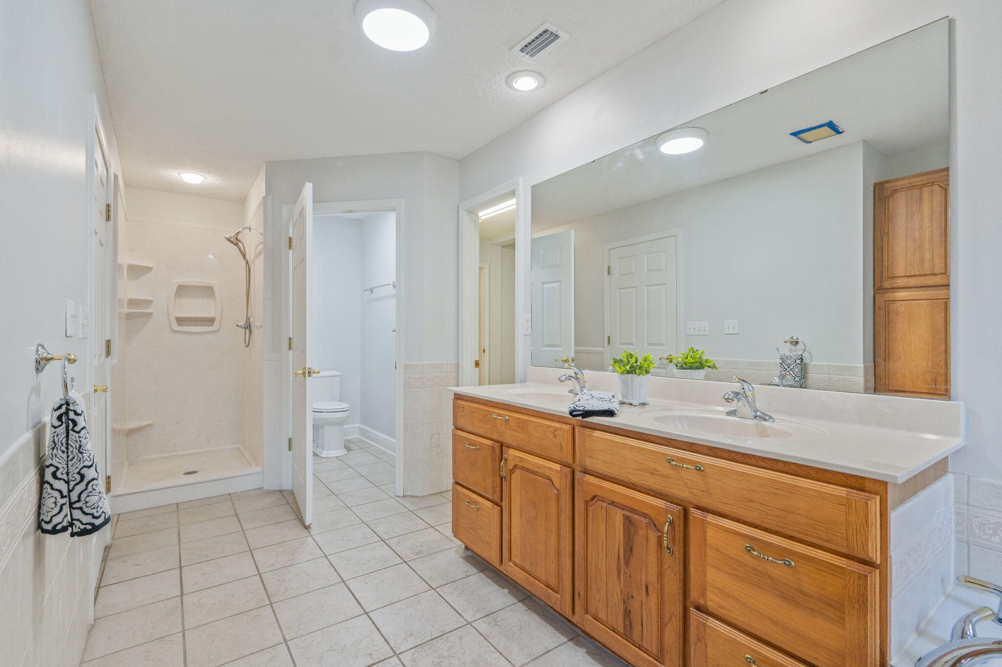 PAGE PLACE 3 PH 2 - Residential