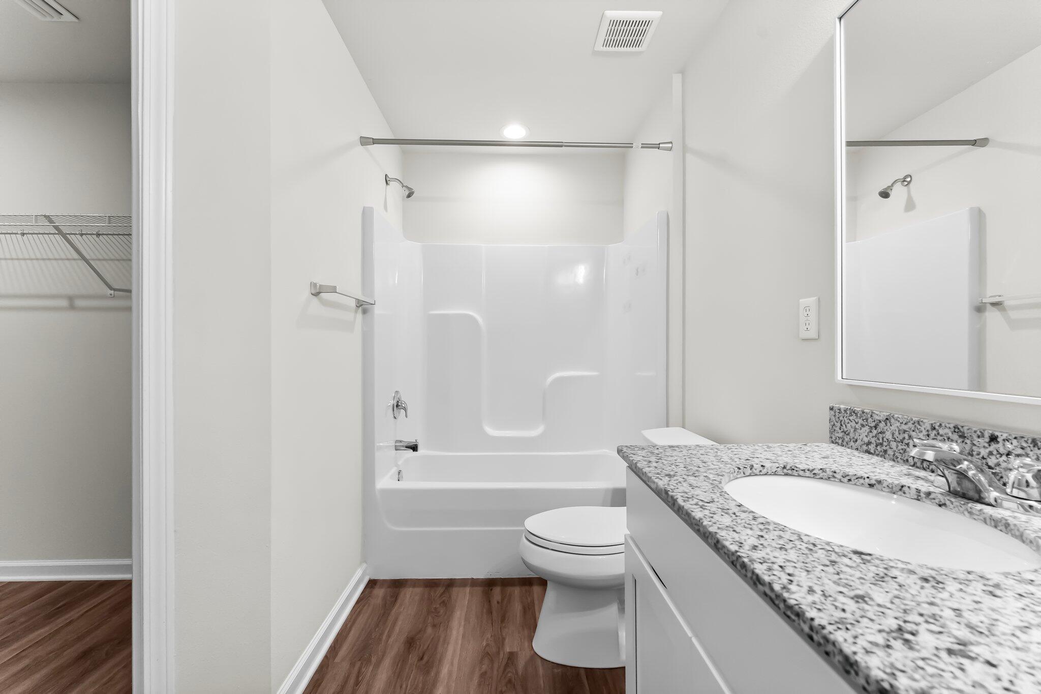 CROSS CREEK - Residential Lease