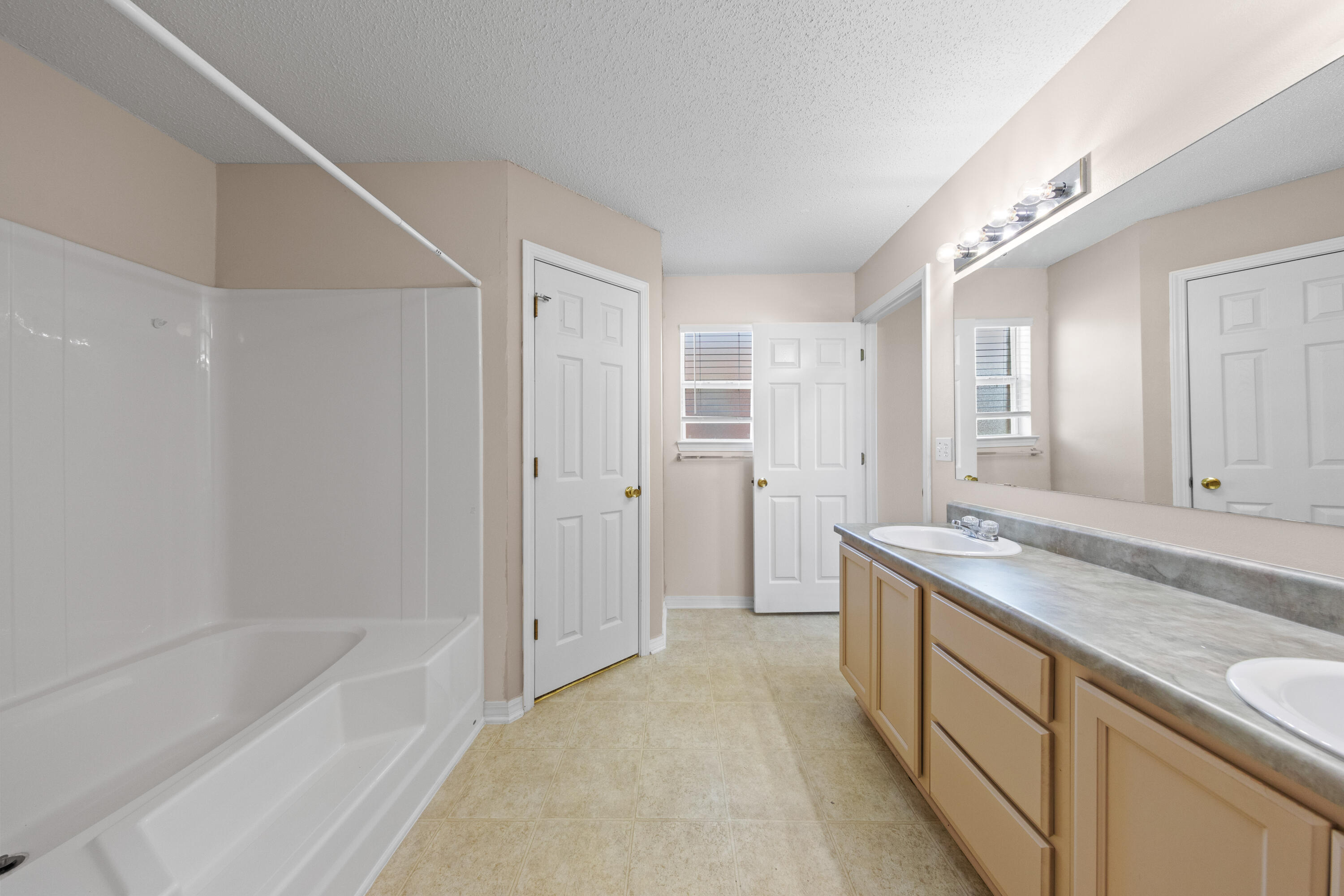 REDSTONE ESTATES - Residential