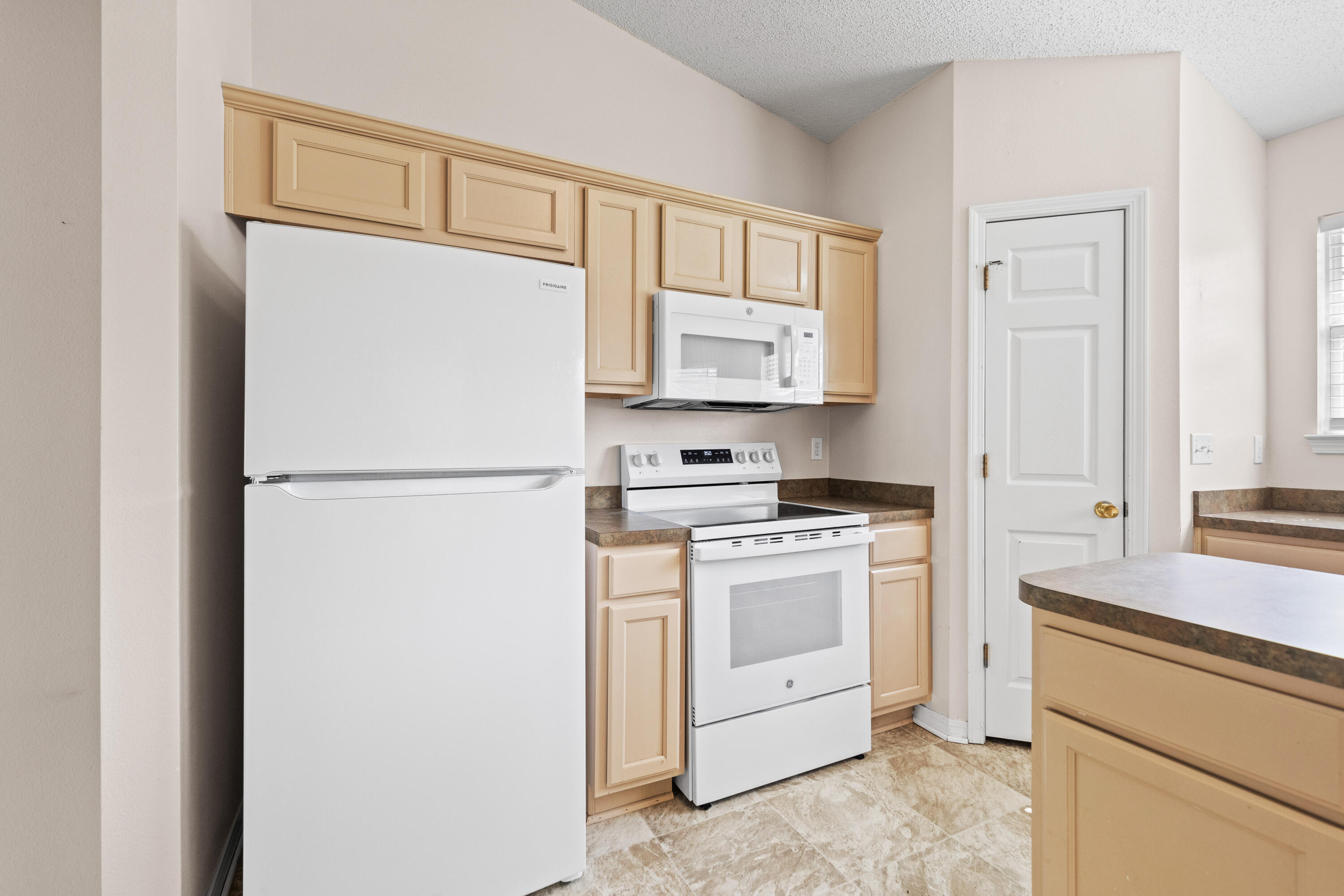 REDSTONE ESTATES - Residential