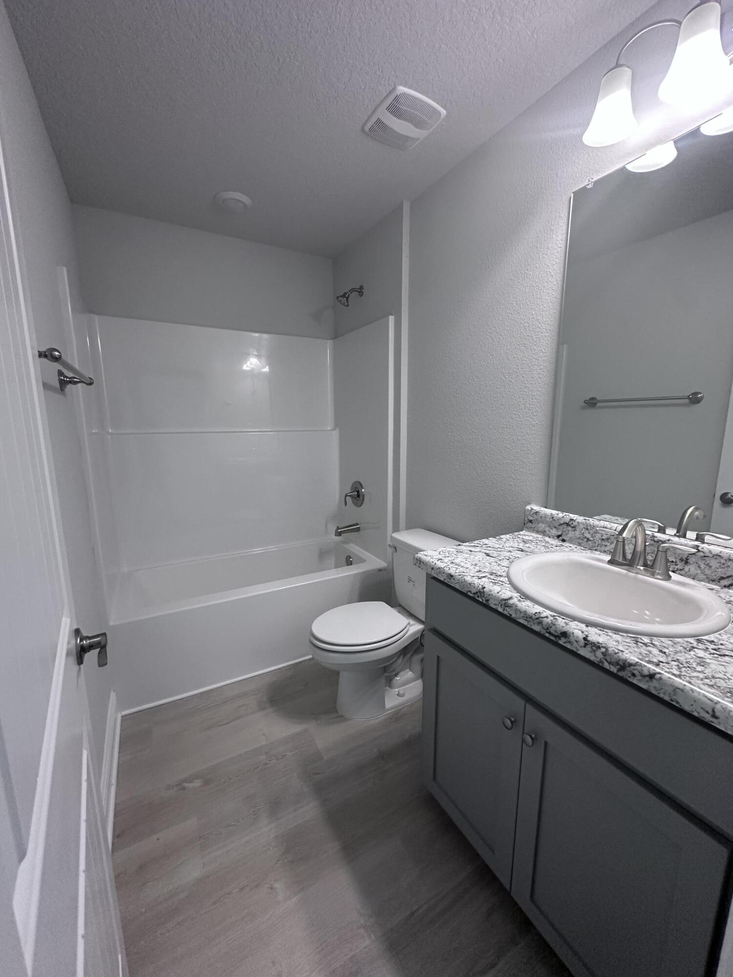 ASHTON VIEW - Residential