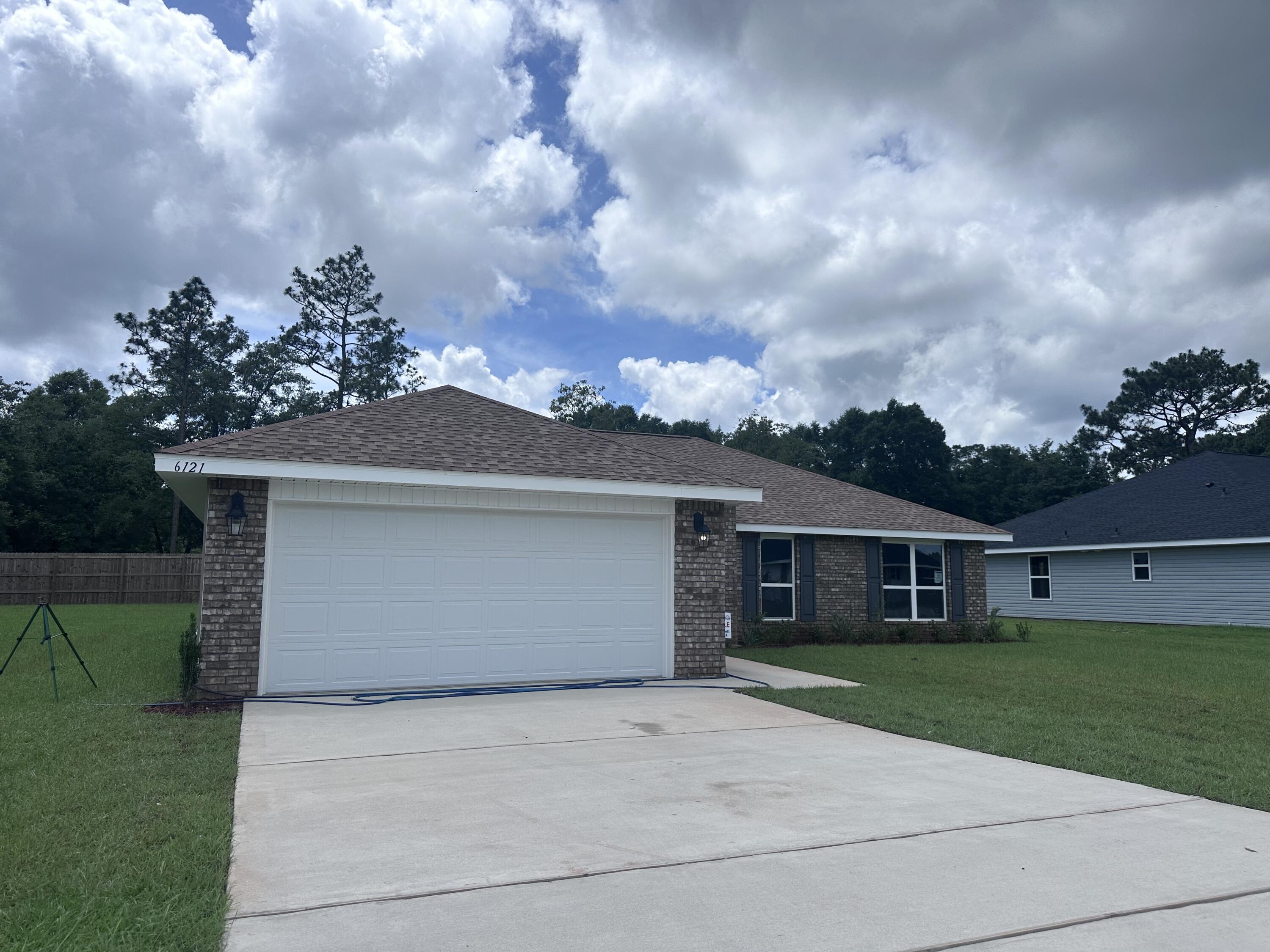 ASHTON VIEW - Residential