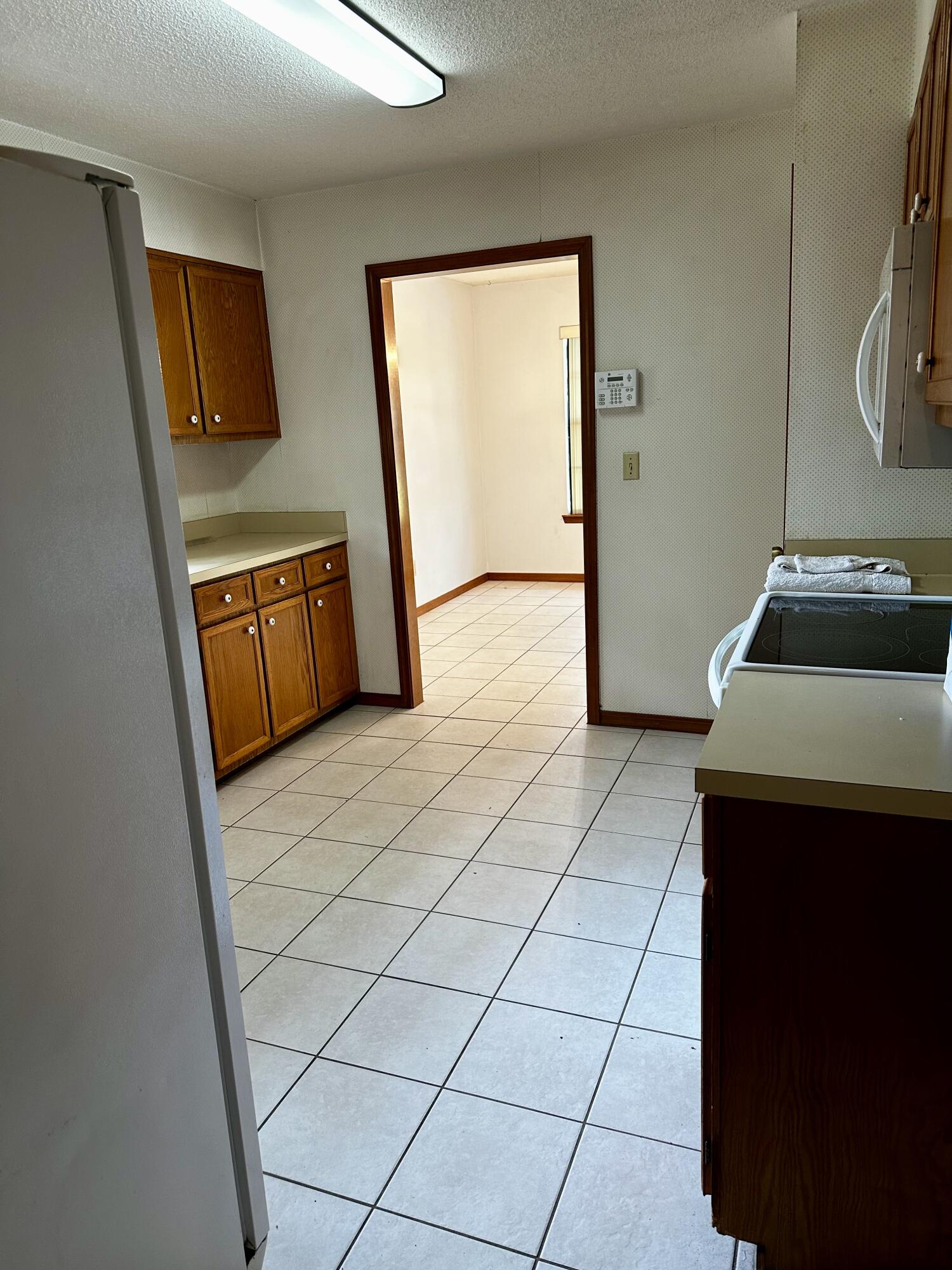 CARIBBEAN VILLAGE 1B - Residential Lease