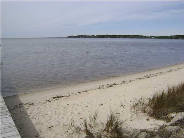 BAY GROVE - Residential