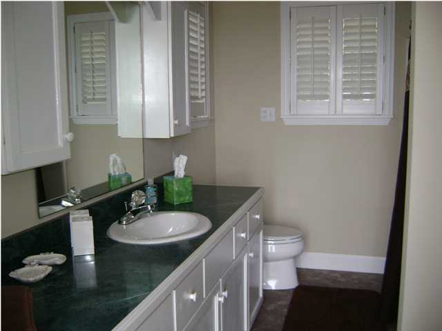 BAY GROVE - Residential