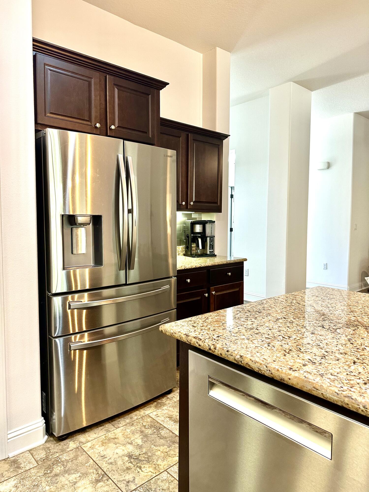 WINDMEADOWS - Residential