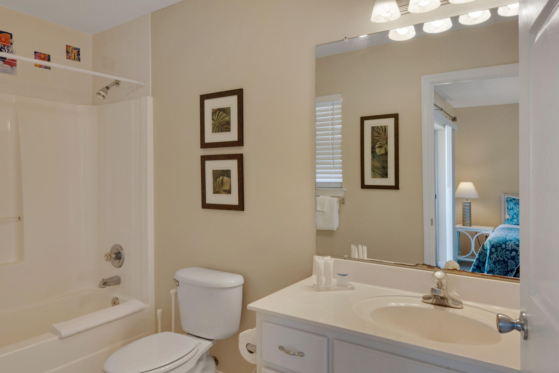 SUNSET HARBOUR VILLAS CONDO - Residential