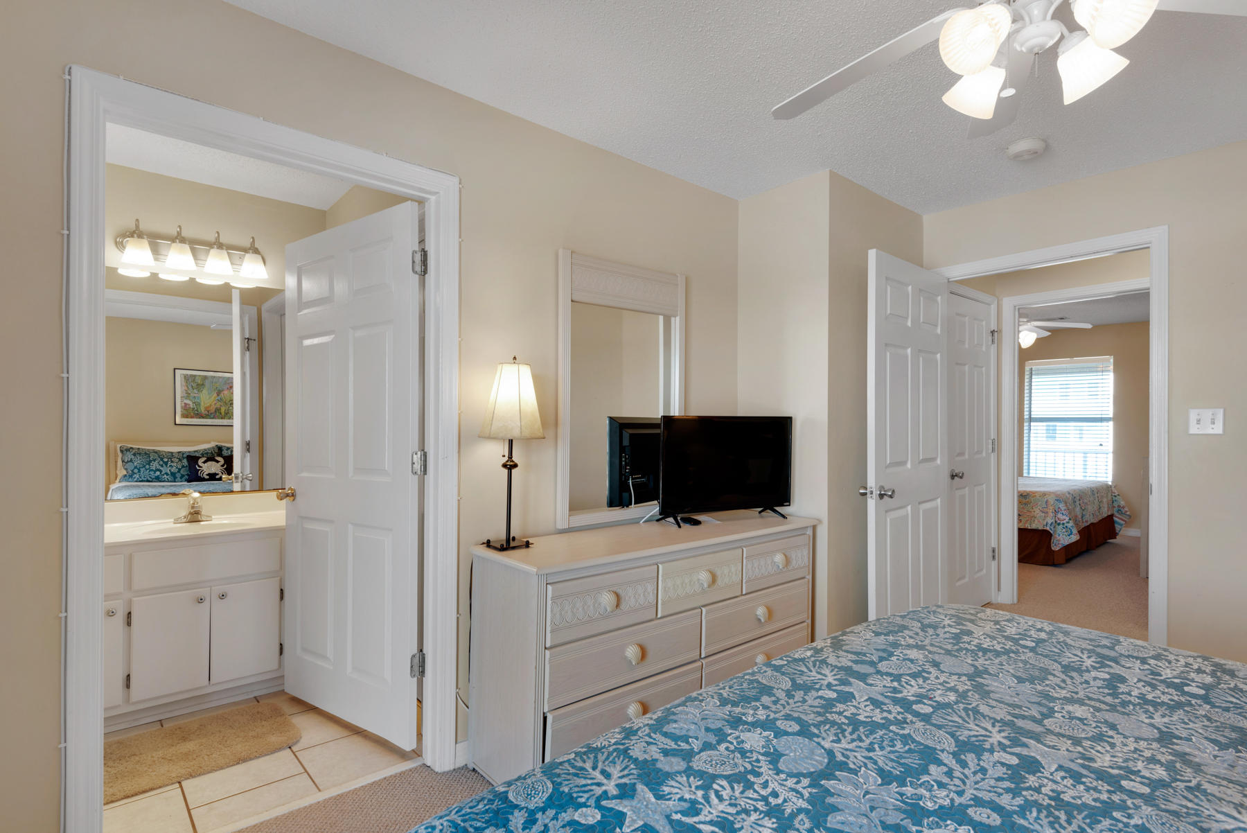 SUNSET HARBOUR VILLAS CONDO - Residential