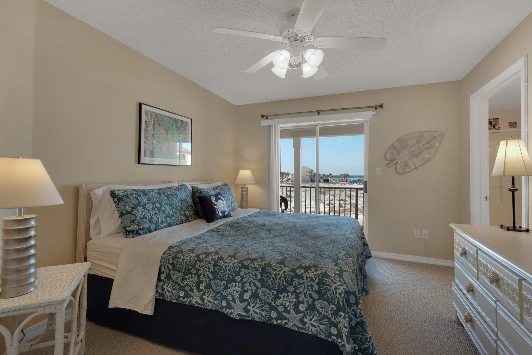 SUNSET HARBOUR VILLAS CONDO - Residential