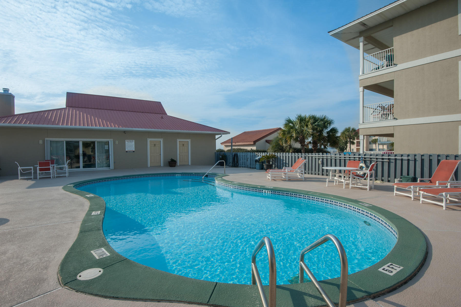 SUNSET HARBOUR VILLAS CONDO - Residential