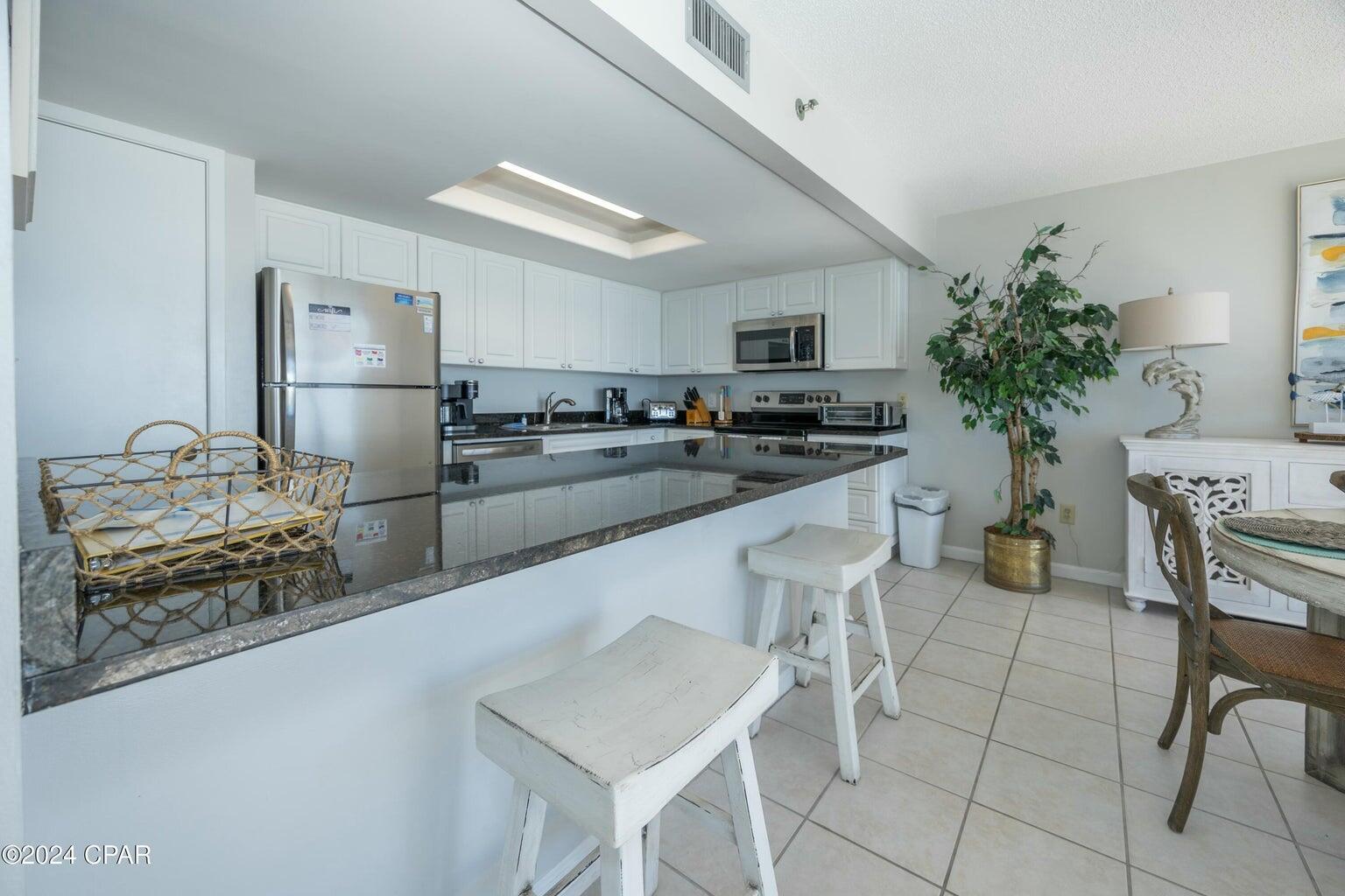 EDGEWATER TOWER 3 - Residential