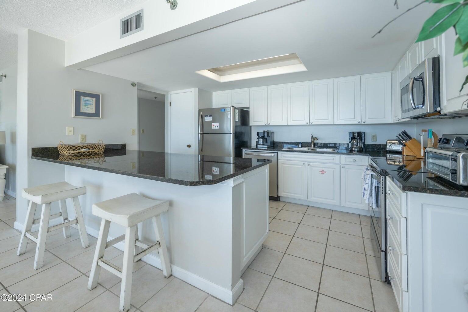 EDGEWATER TOWER 3 - Residential