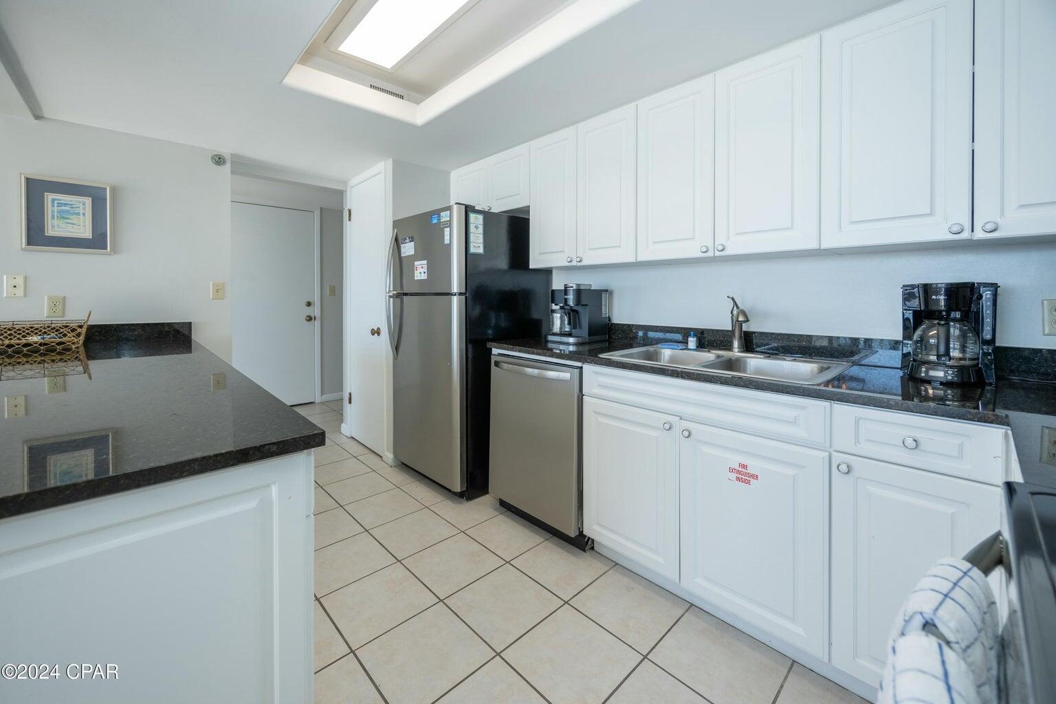 EDGEWATER TOWER 3 - Residential