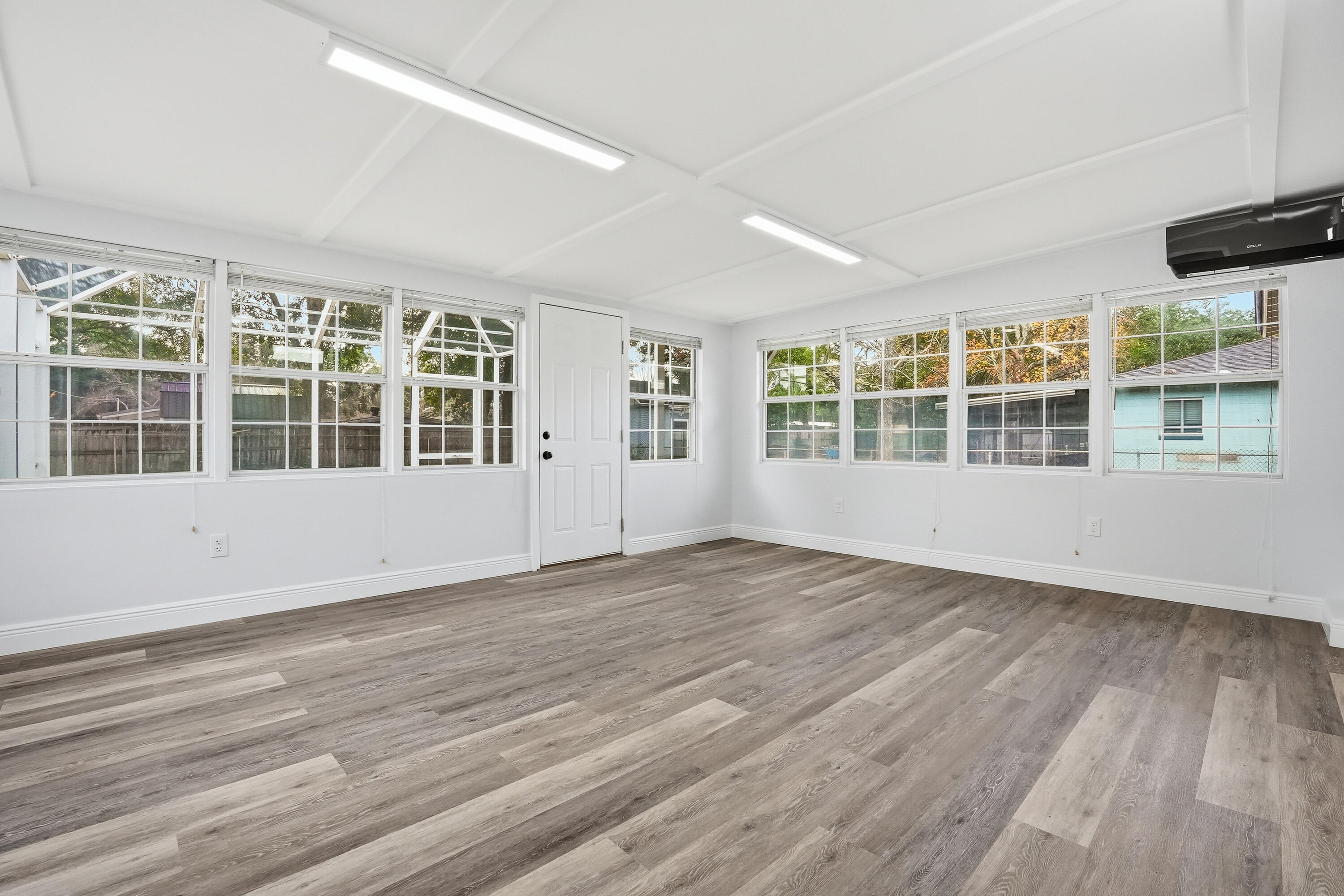 SANTASIA PARK - Residential