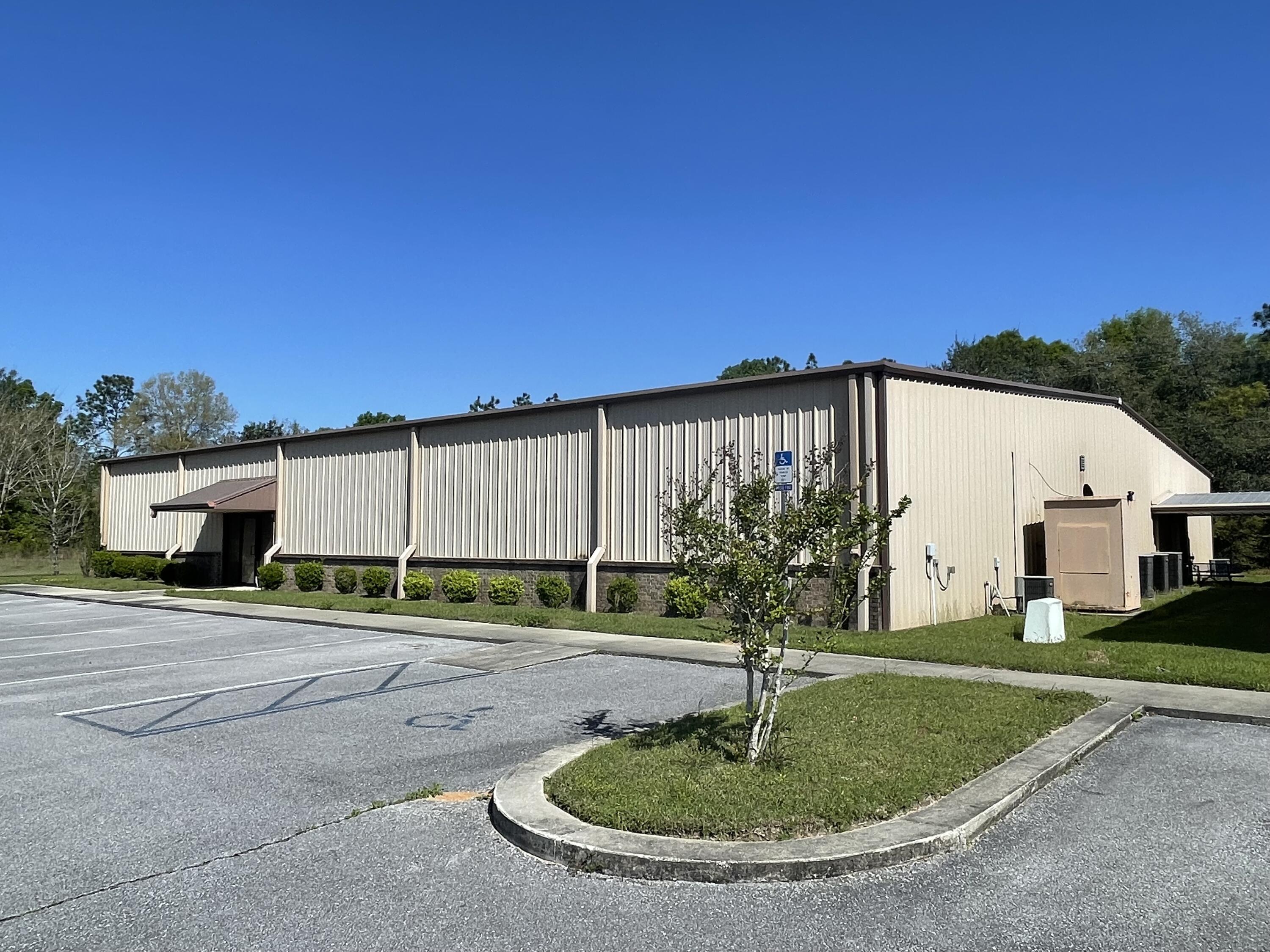 Available for lease, 10,000sf to 32,000sf manufacturing facility in Holt Industrial Park. Conveniently located .75 miles south of Interstate 10 at exit 45 which is located between Milton and Crestview FL. One building remains available. This facility is comprised of three freestanding buildings on 6.63 acres. Each building is 10,000 to 12,000sf with 12 ft eave heights, loading ramp, 20 tons of HVAC and 10 to 12 ft overhead doors. Combined interior buildout includes a total of 7000sf Office, 2800sf Lab, 7500sf Manufacturing, 12,000sf Warehouse/ Distribution, 2750sf Receiving. Okaloosa County is home to four military bases and benefits from a large workforce with prior military experience.