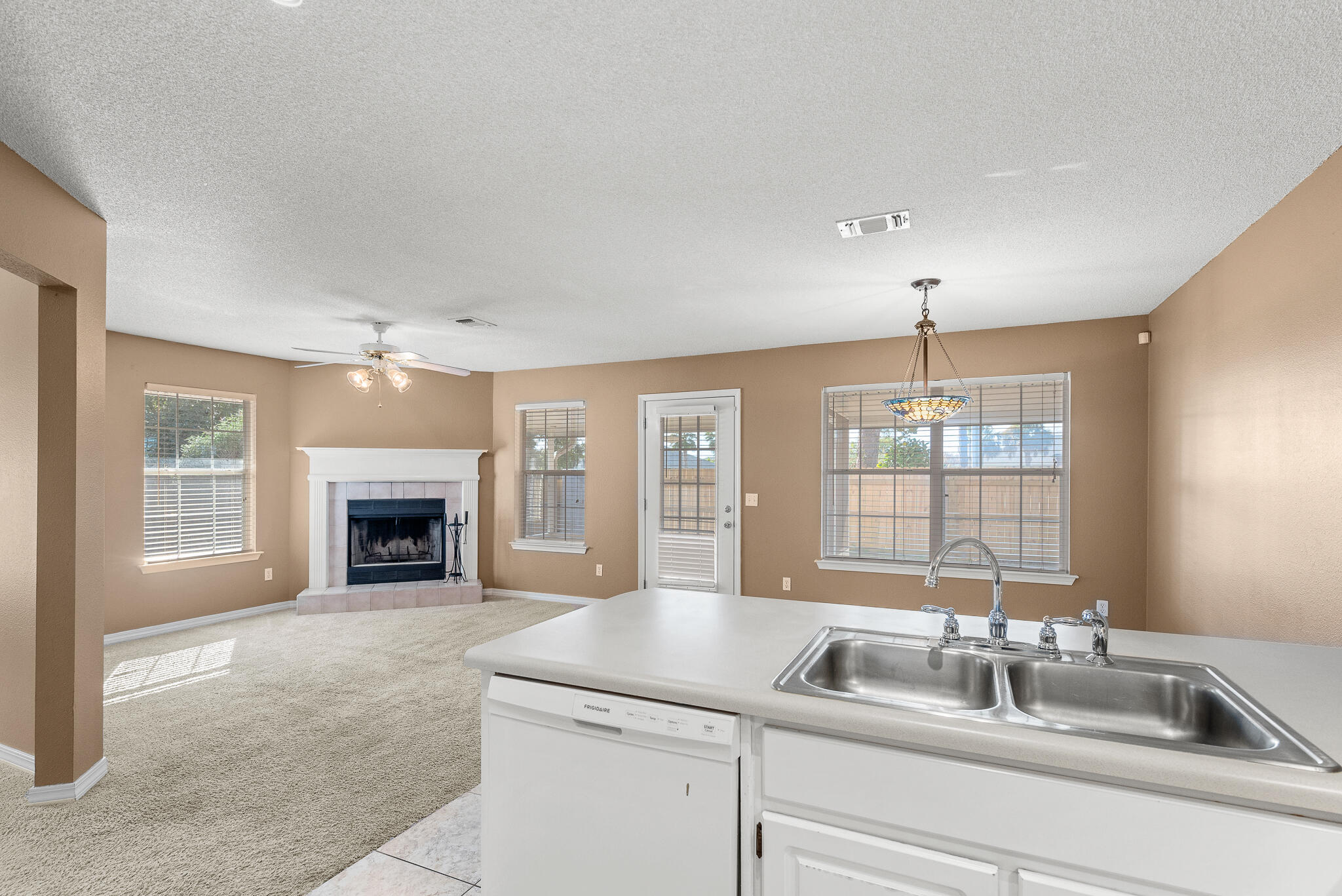 PARKER'S LANDING - Residential