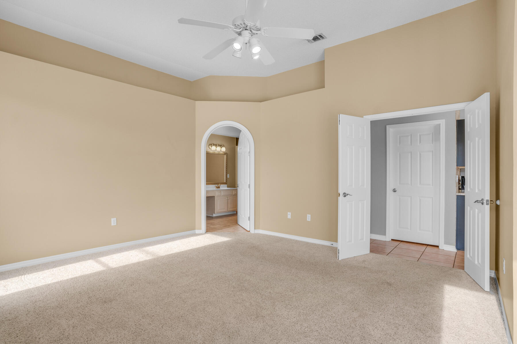 LINKS AT SHALIMAR POINTE - Residential Lease