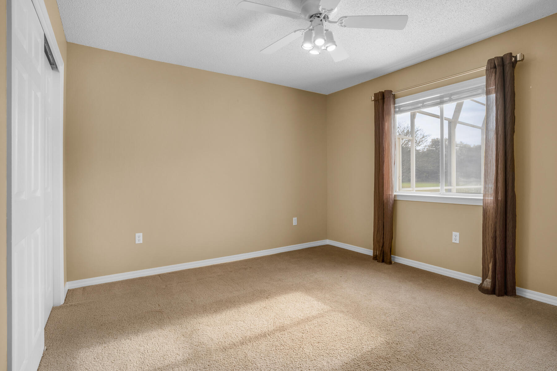 LINKS AT SHALIMAR POINTE - Residential Lease