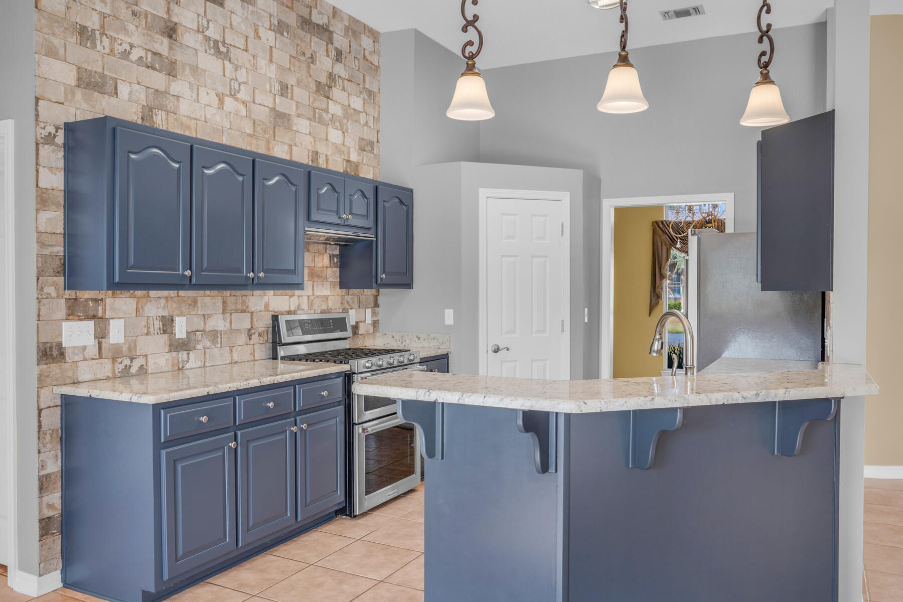 LINKS AT SHALIMAR POINTE - Residential Lease