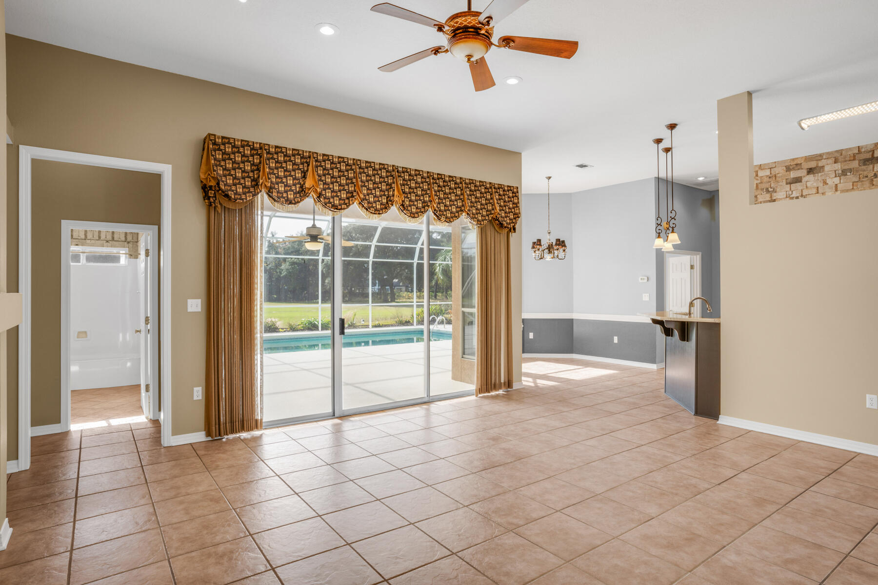 LINKS AT SHALIMAR POINTE - Residential Lease