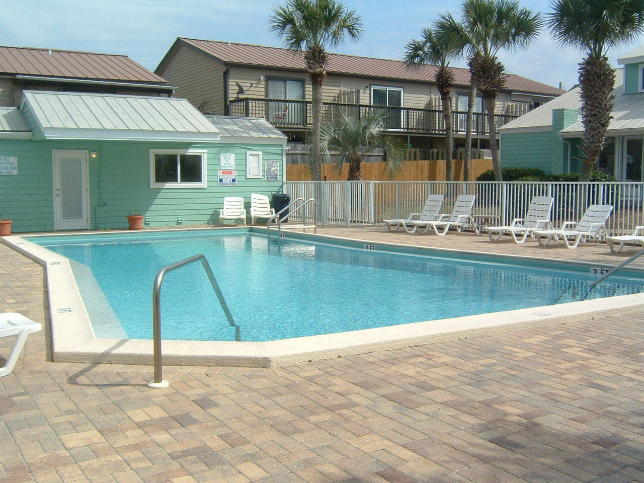 SEA CABINS T/H - Residential