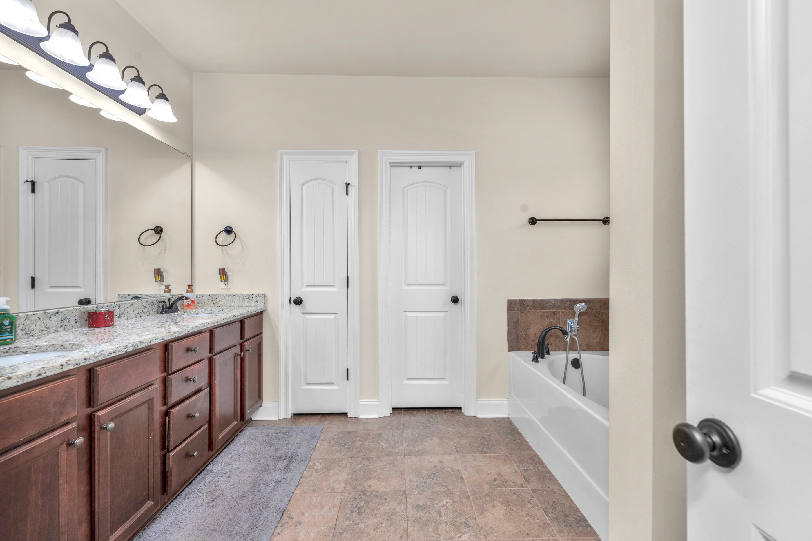 SPENCER RIDGE WEST - Residential