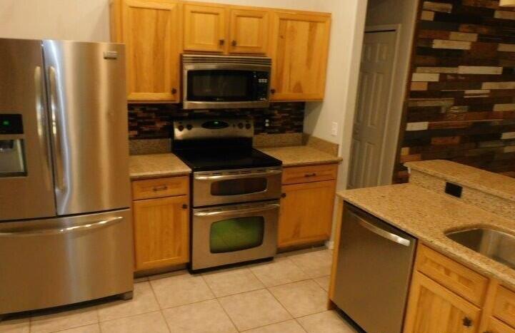 Canoe Creek Lakes Unit 1 - Residential