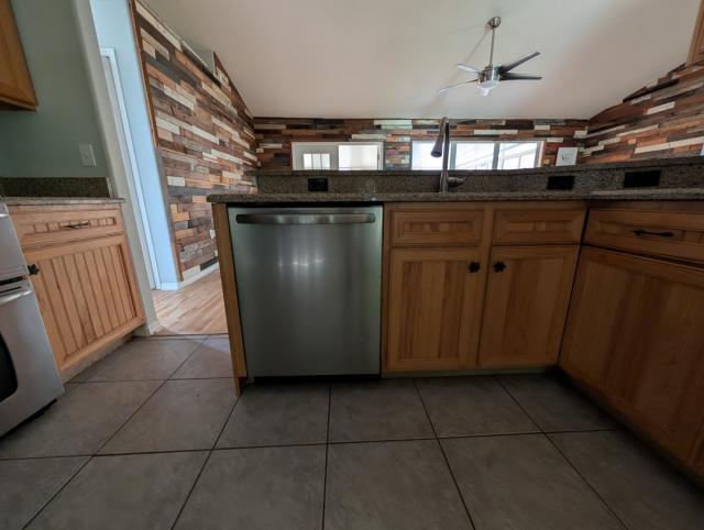 Canoe Creek Lakes Unit 1 - Residential