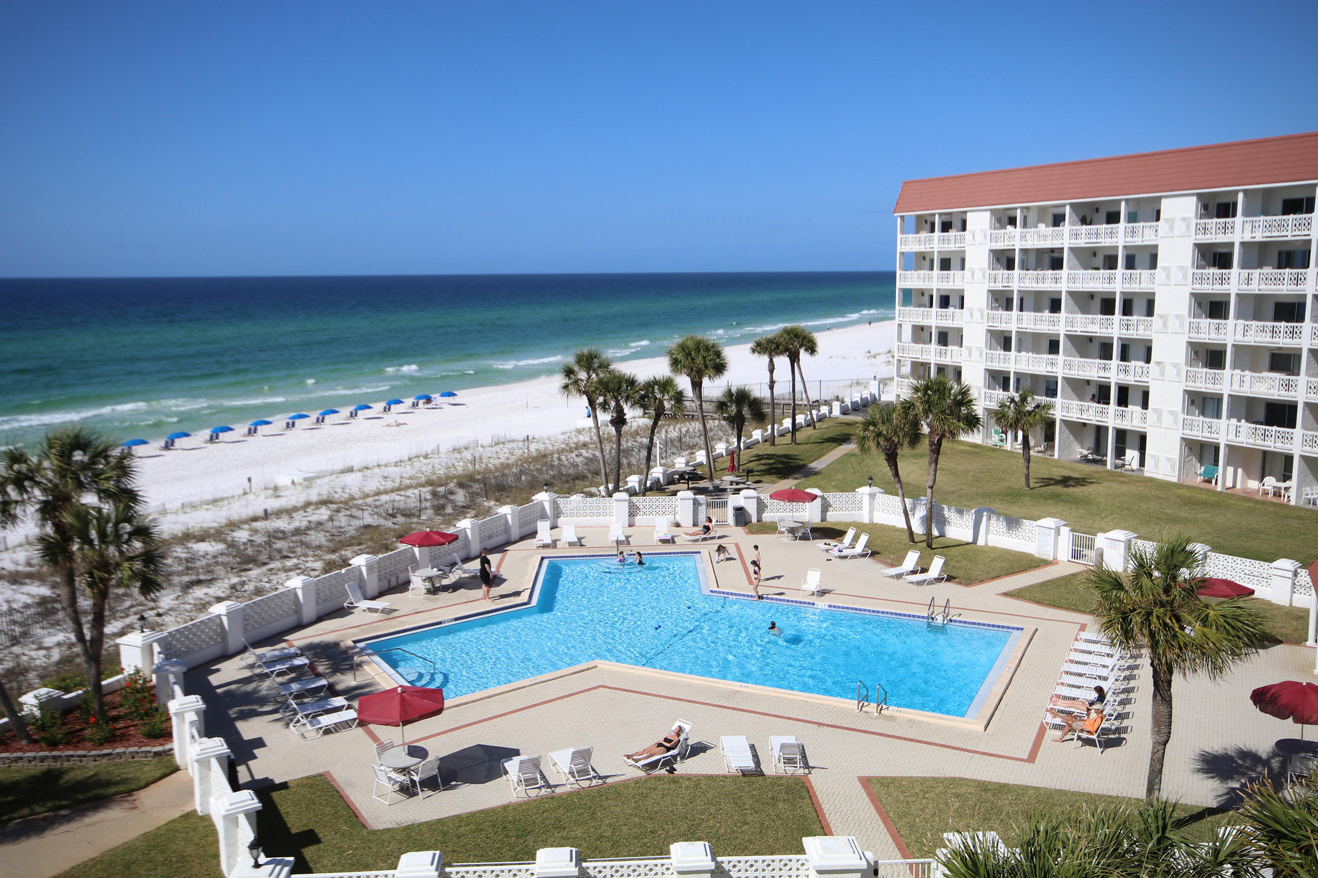 EL MATADOR CONDO - Residential