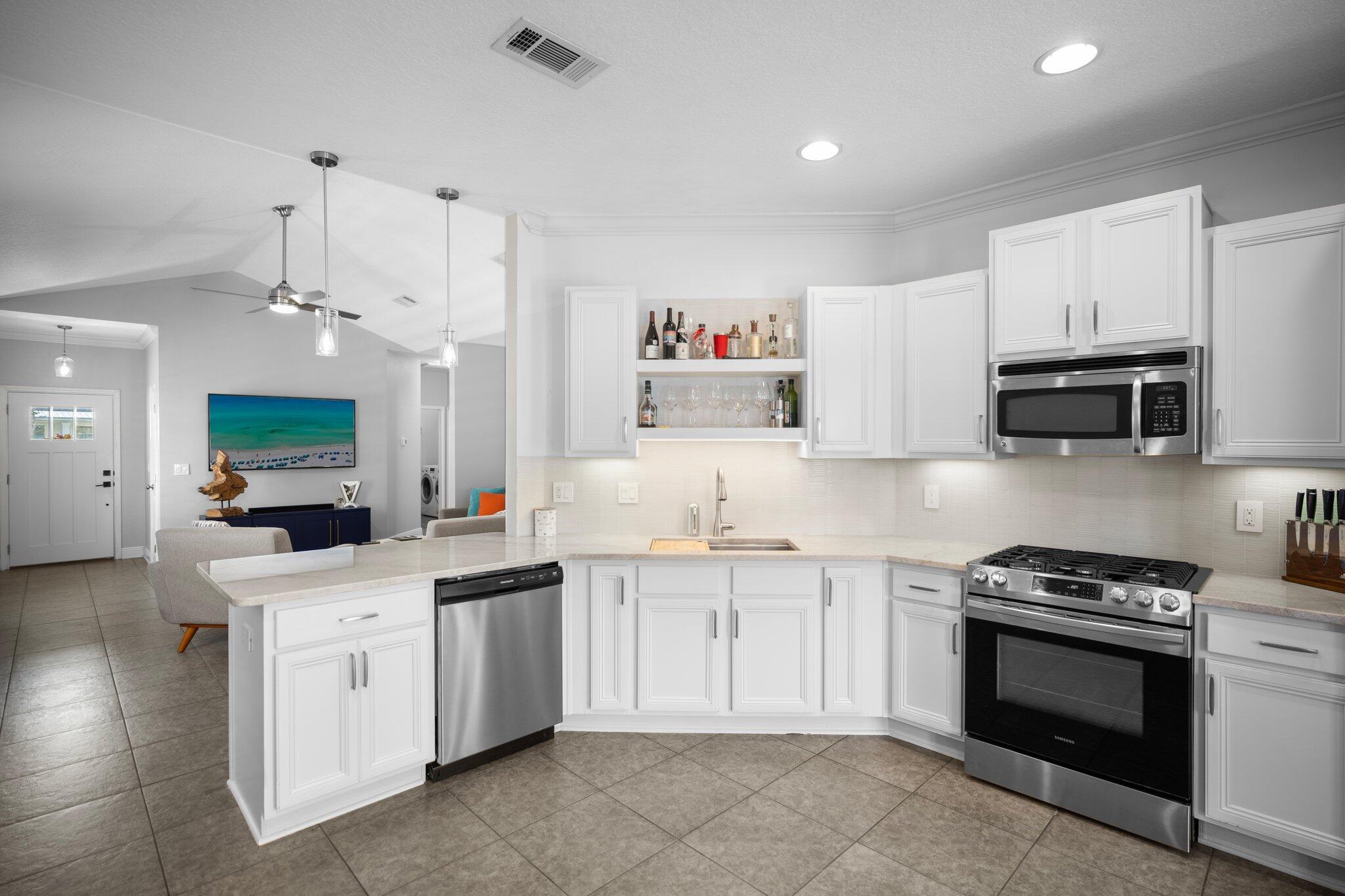 TURTLE COVE - Residential