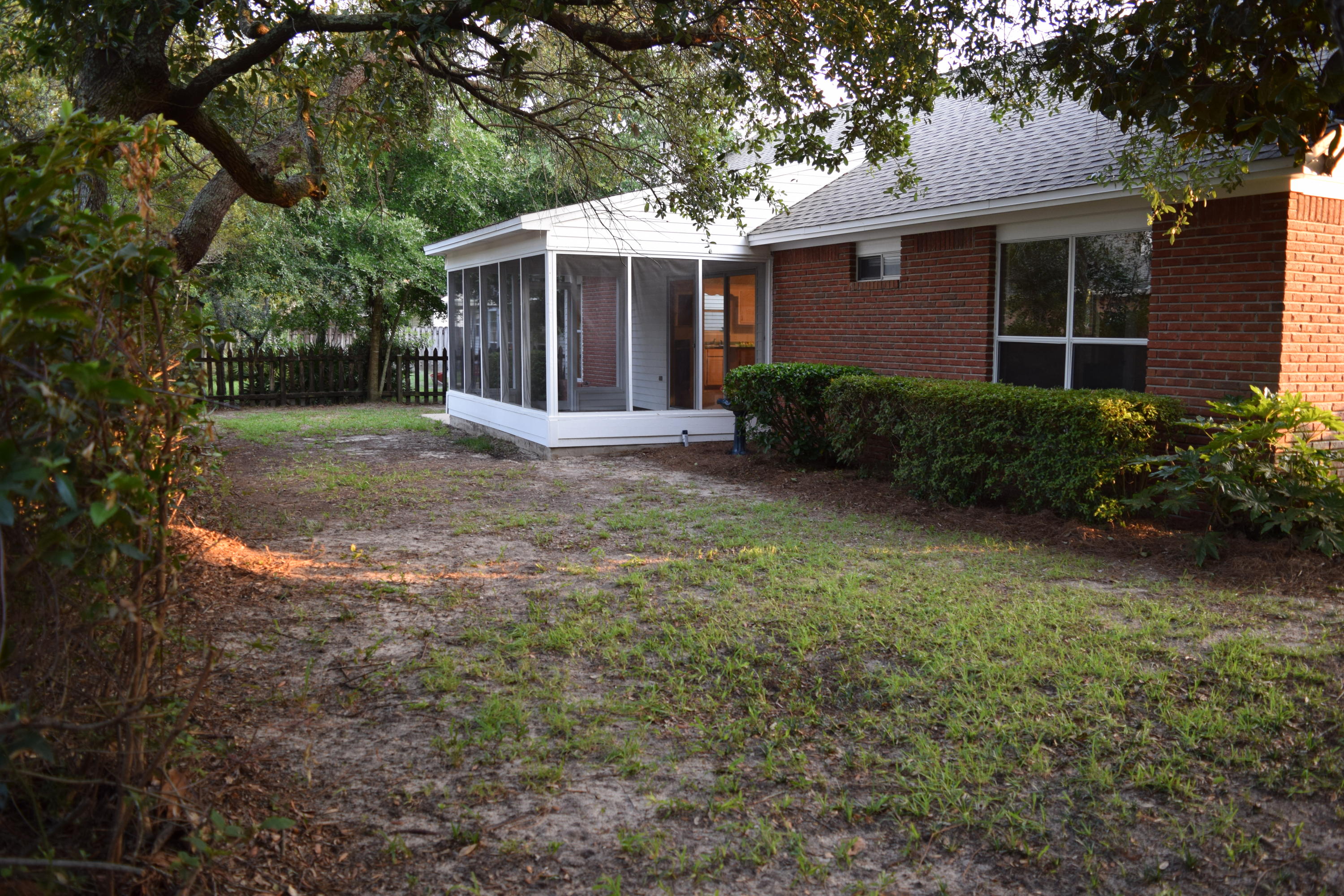 PARKWOOD COURT AT BLUEWATER BAY - Residential