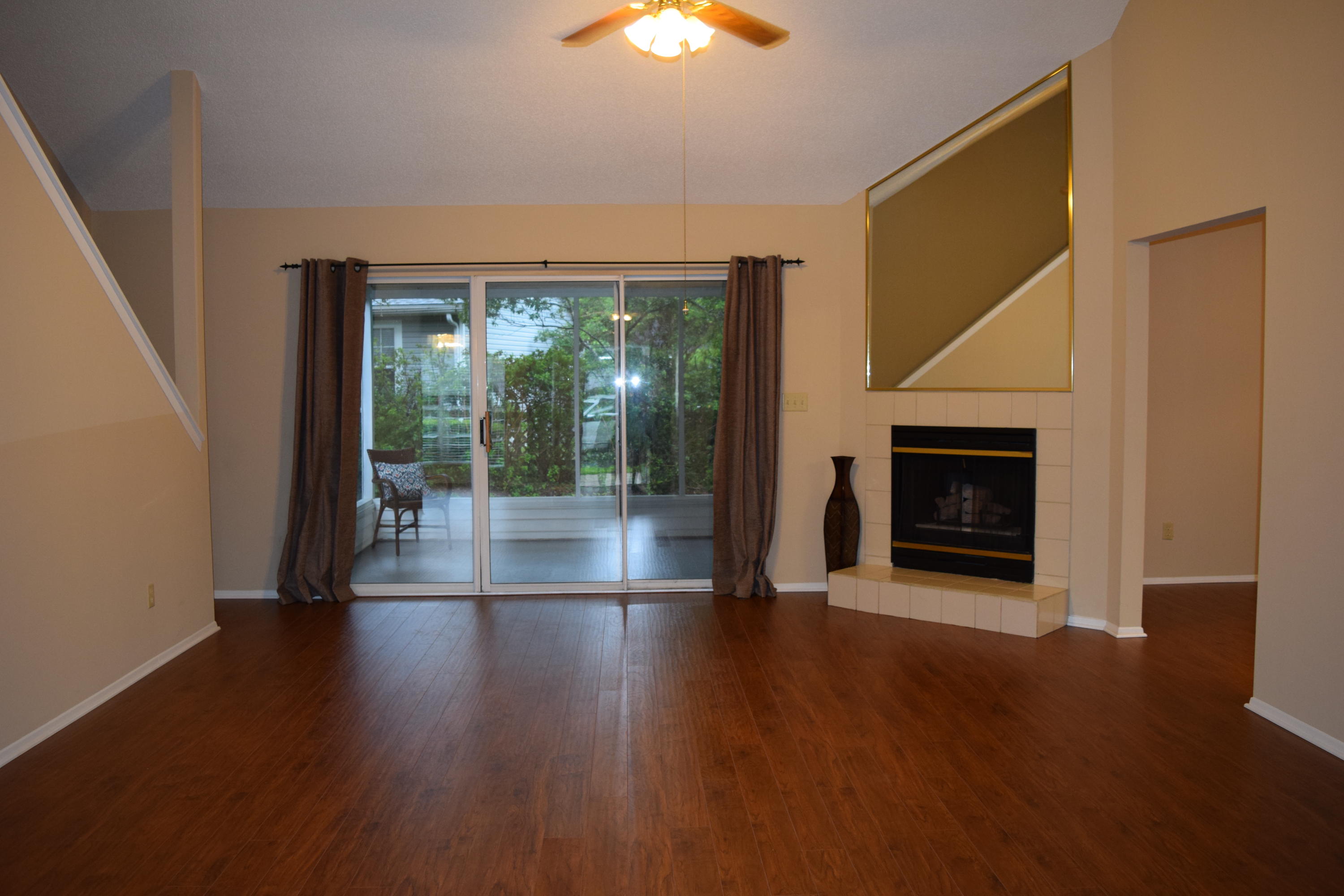 PARKWOOD COURT AT BLUEWATER BAY - Residential