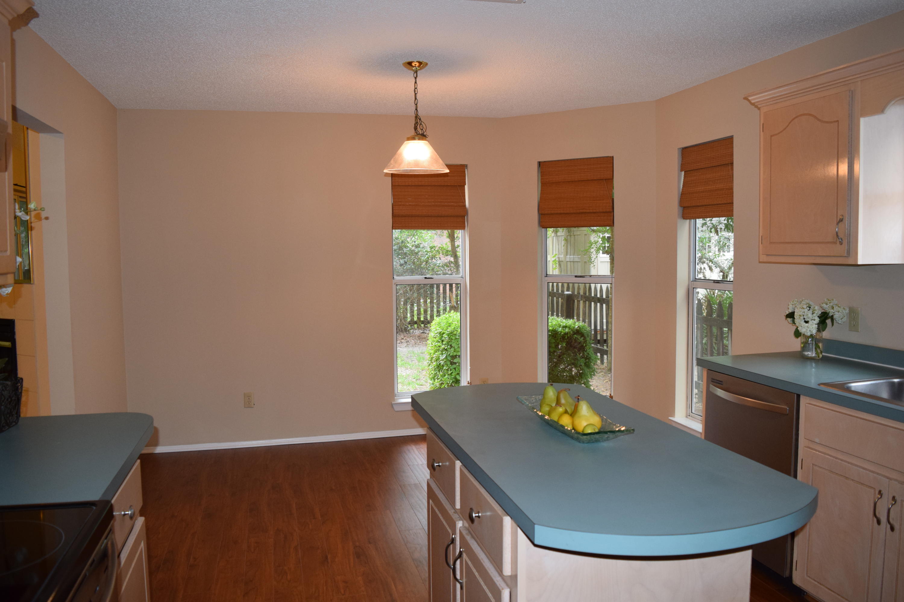 PARKWOOD COURT AT BLUEWATER BAY - Residential