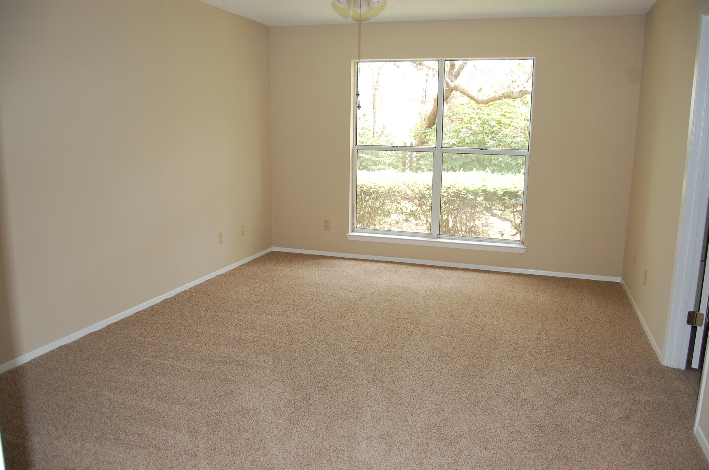 PARKWOOD COURT AT BLUEWATER BAY - Residential