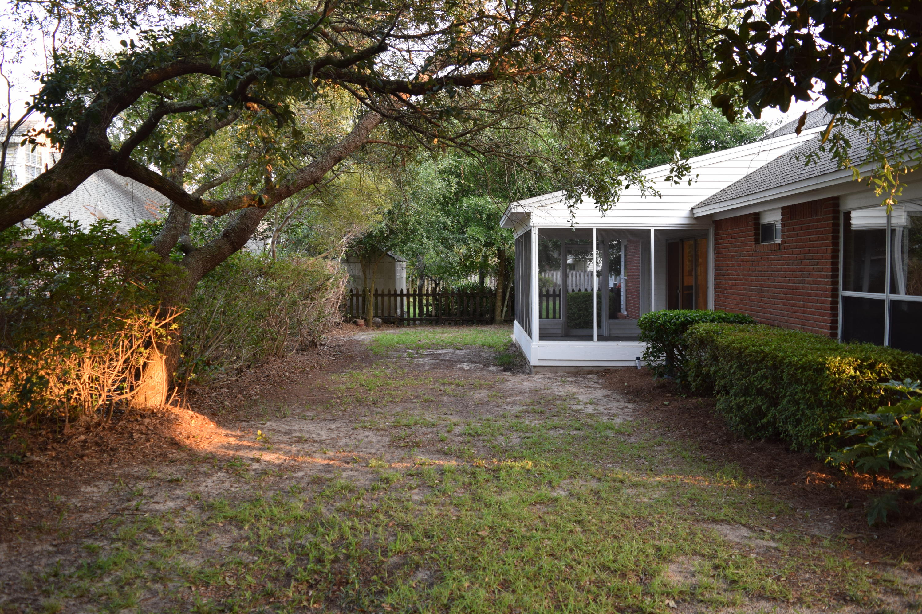 PARKWOOD COURT AT BLUEWATER BAY - Residential